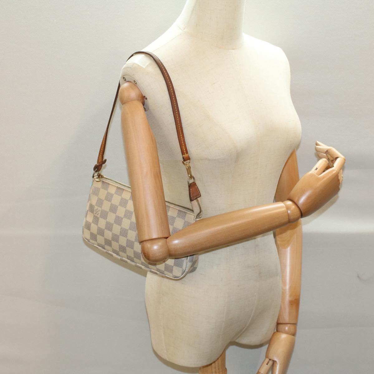 LOUIS VUITTON Damier Azur Pochette Accessoires Pouch N51986 LV 55913