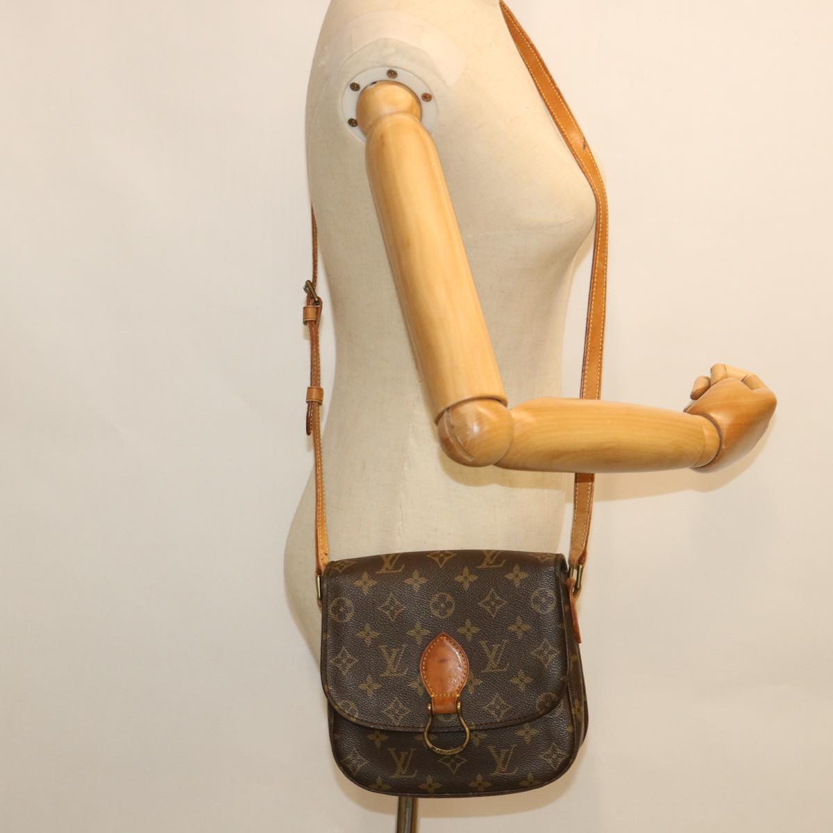 LOUIS VUITTON Monogram Saint Cloud MM Shoulder Bag M51243 LV 55929