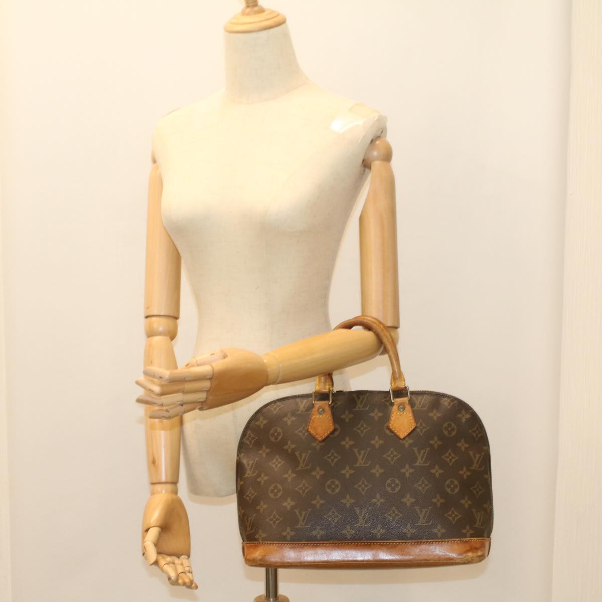 LOUIS VUITTON Monogram Alma Hand Bag M51130 LV 56224