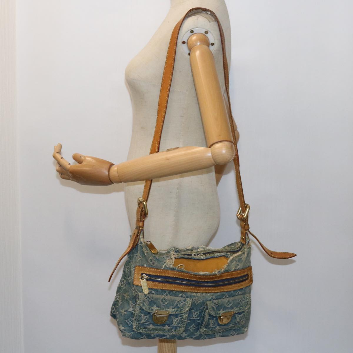 LOUIS VUITTON Monogram Denim Buggy PM Shoulder Bag Blue M95049 LV 56324