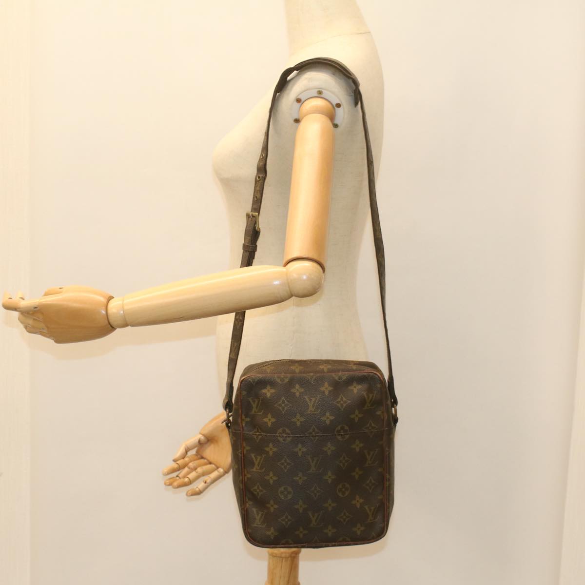 LOUIS VUITTON Monogram Marceau Shoulder Bag No.70 LV 56727