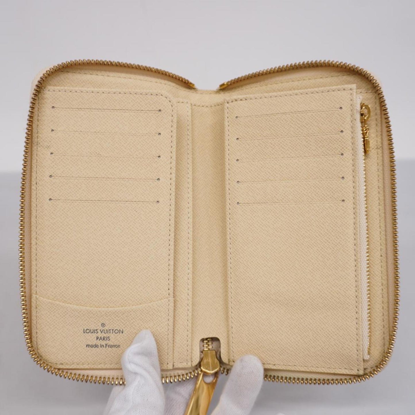 Louis Vuitton Zippy Wallet Canvas Wallet ()