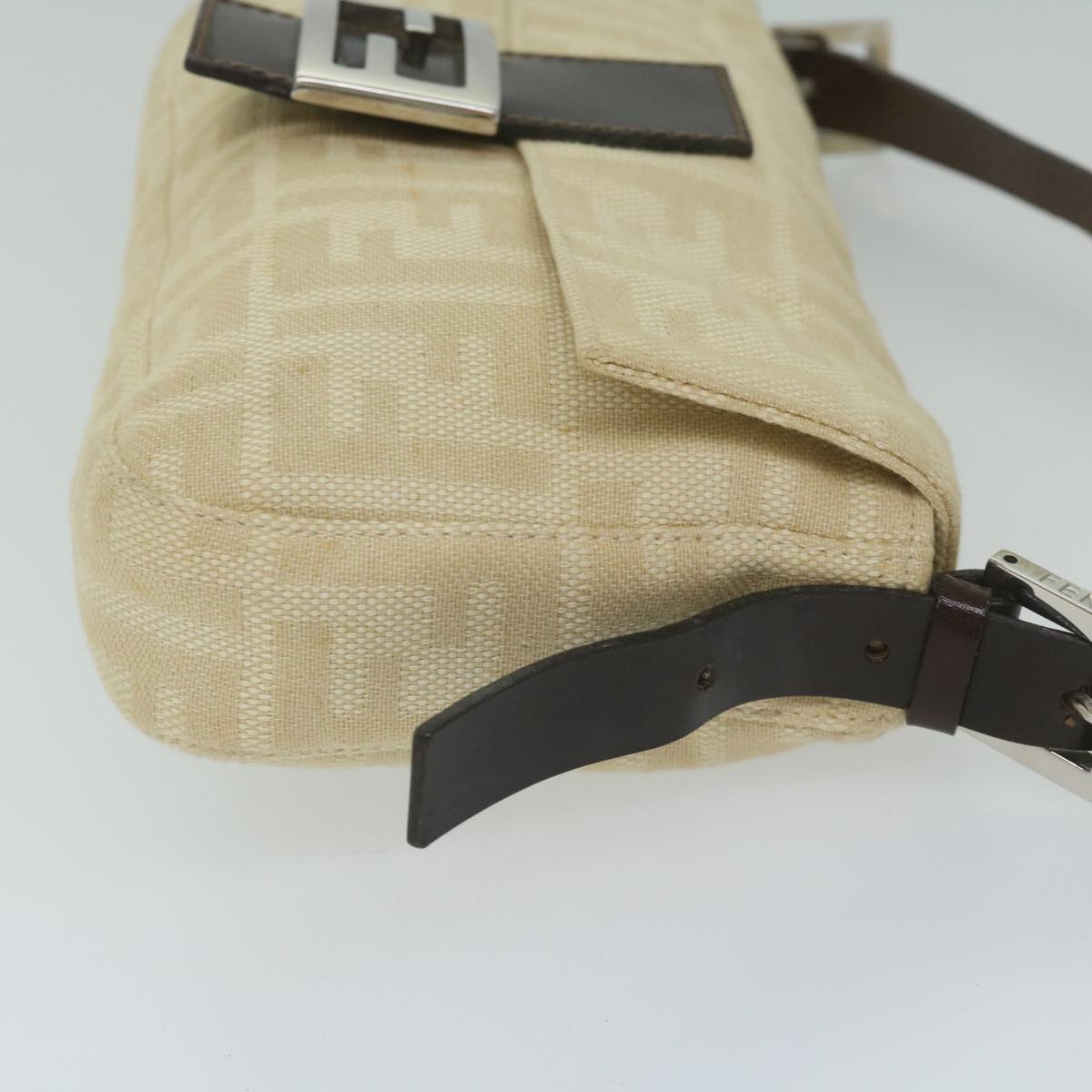 Luxury FendiZucca Canvas Mamma Baguette Shoulder Bag Canvas Leather Beige60498
