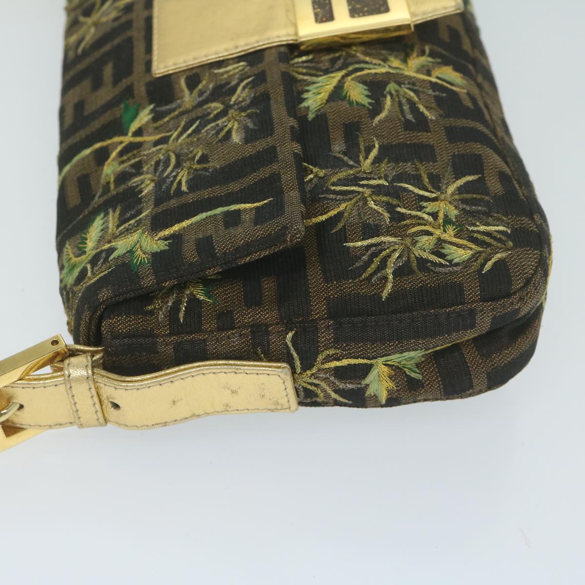 Luxury FendiZucca Canvas Mamma Baguette Shoulder Bag Brown Gold60871A