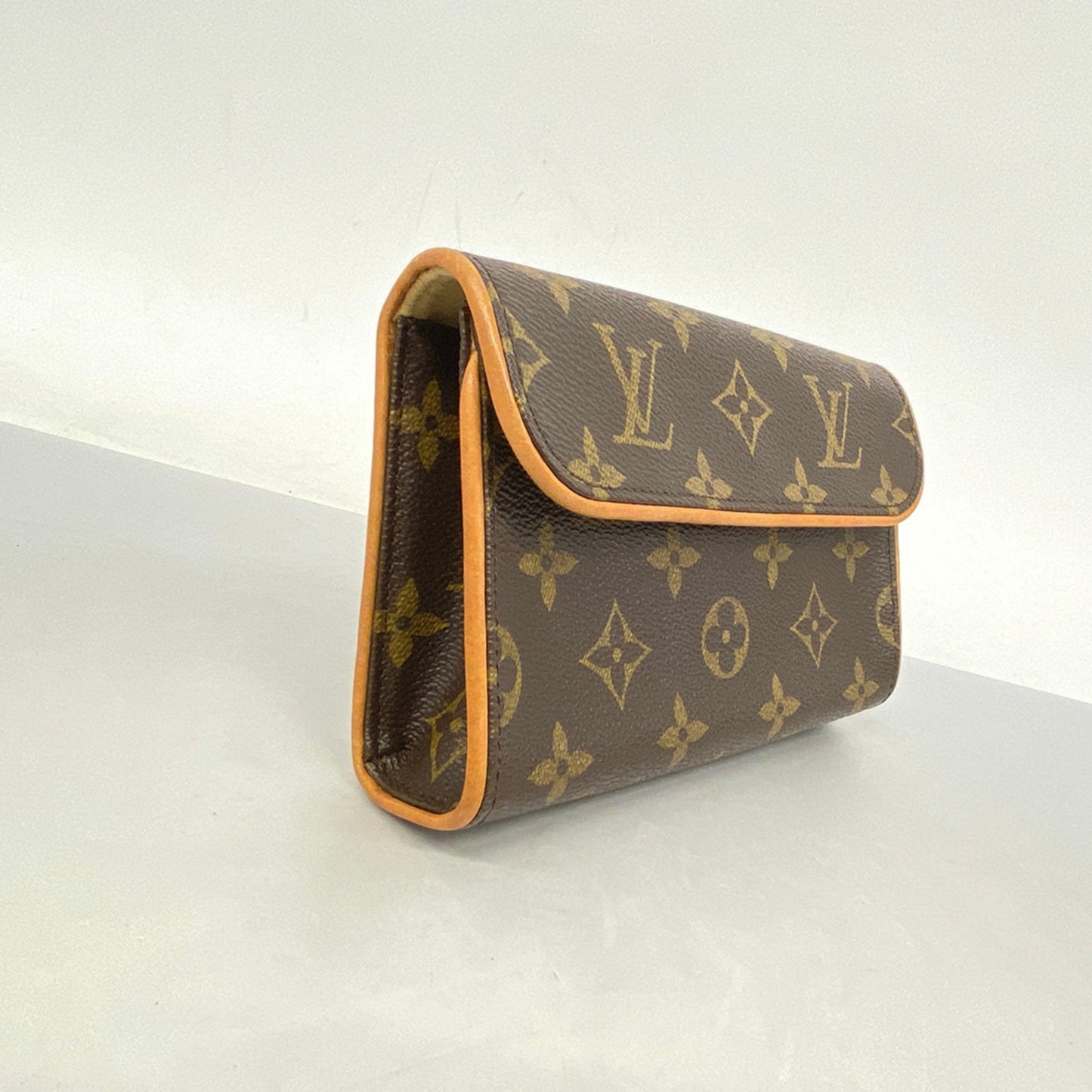 Louis Vuitton Pochette Florentine Canvas Clutch Bag ()