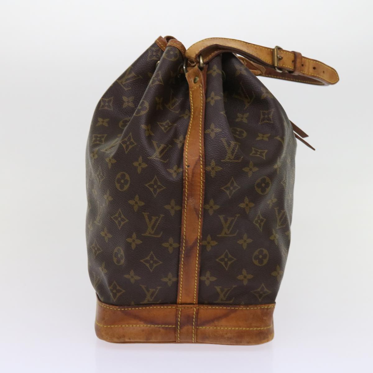 LOUIS VUITTON Monogram Noe Shoulder Bag M42224 LV 62701