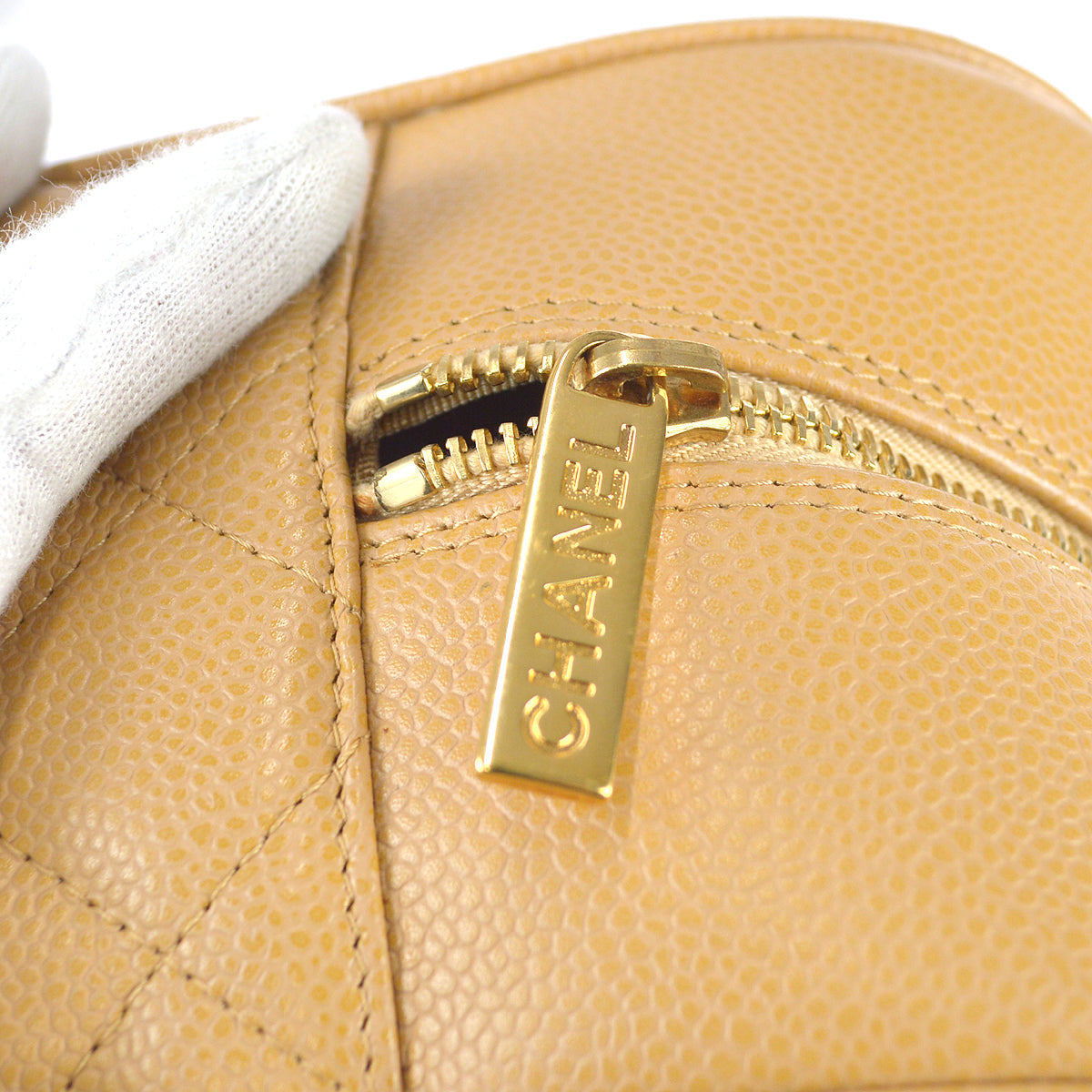 Luxury Chanel 2003-2004 Bowling Bag 37 Beige Caviar