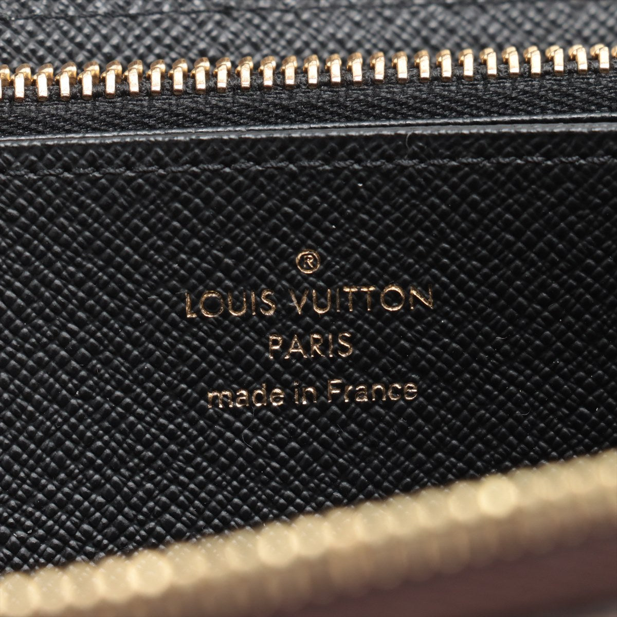 Louis Vuitton Giant Monogram Reversee Zippie Wallet M69353 Black X Brown Round Zip Wallet