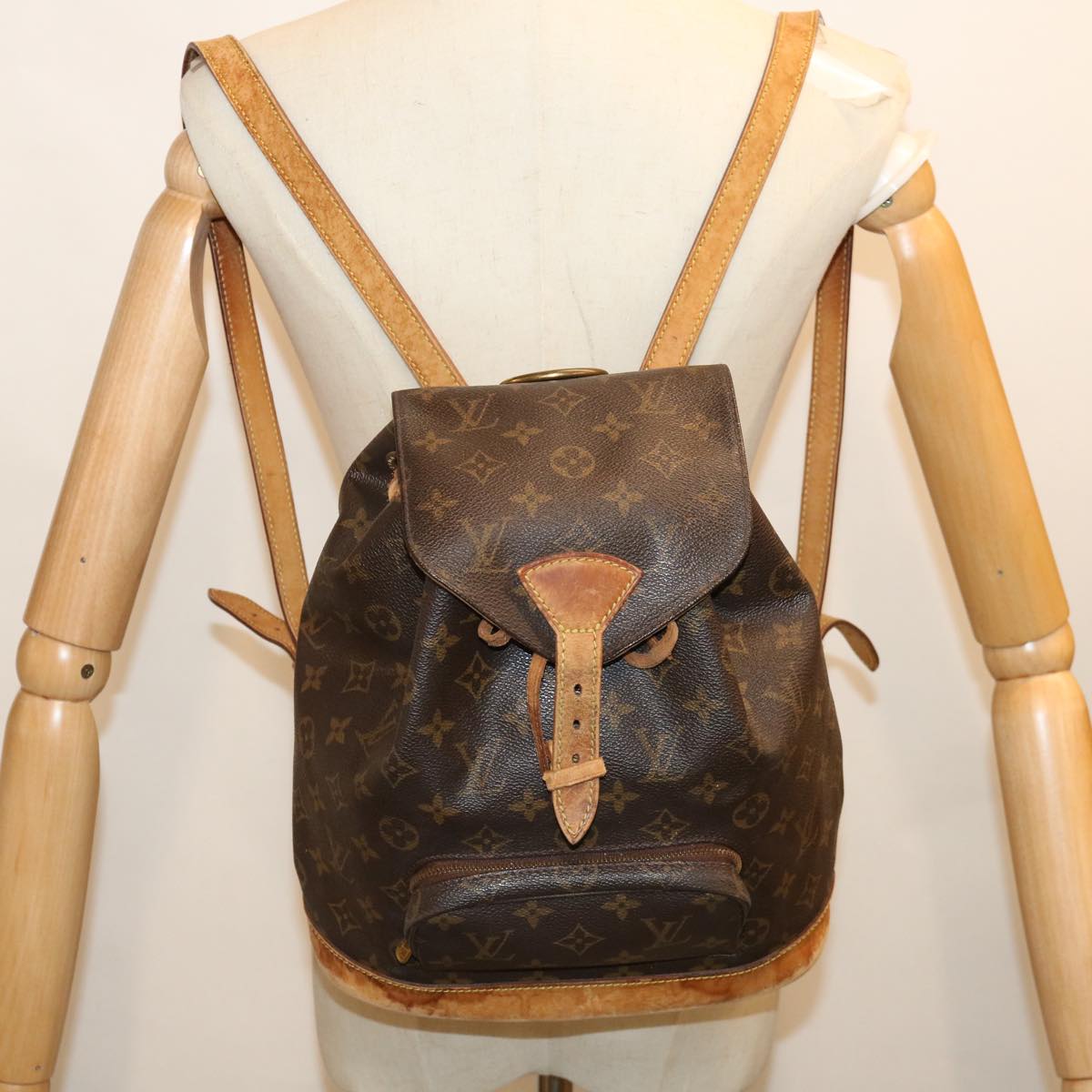 LOUIS VUITTON Monogram Montsouris MM Backpack M51136 LV 68950