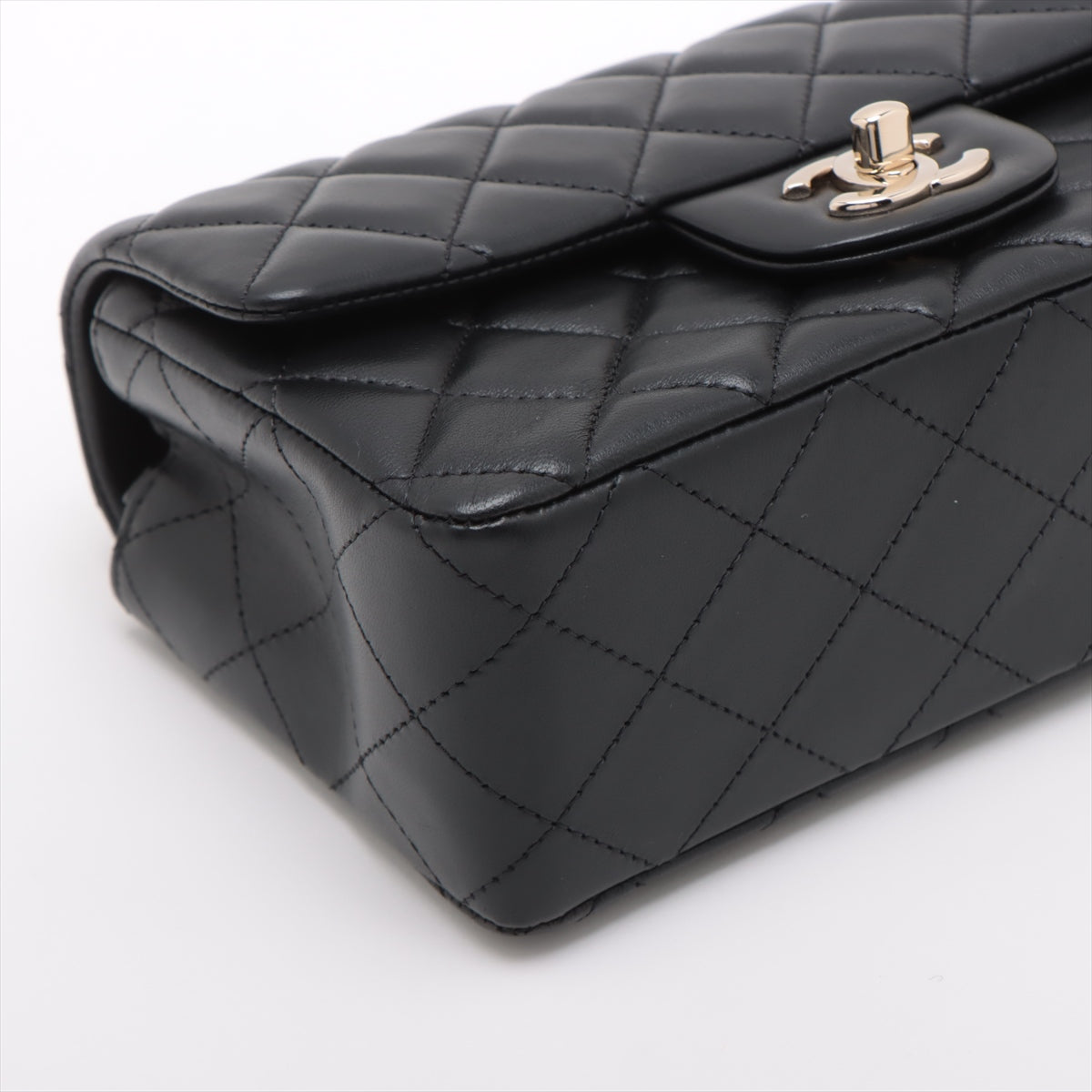 Chanel Mini Matrasse 20 Single Chain Single Chain Bag Black G A69900
