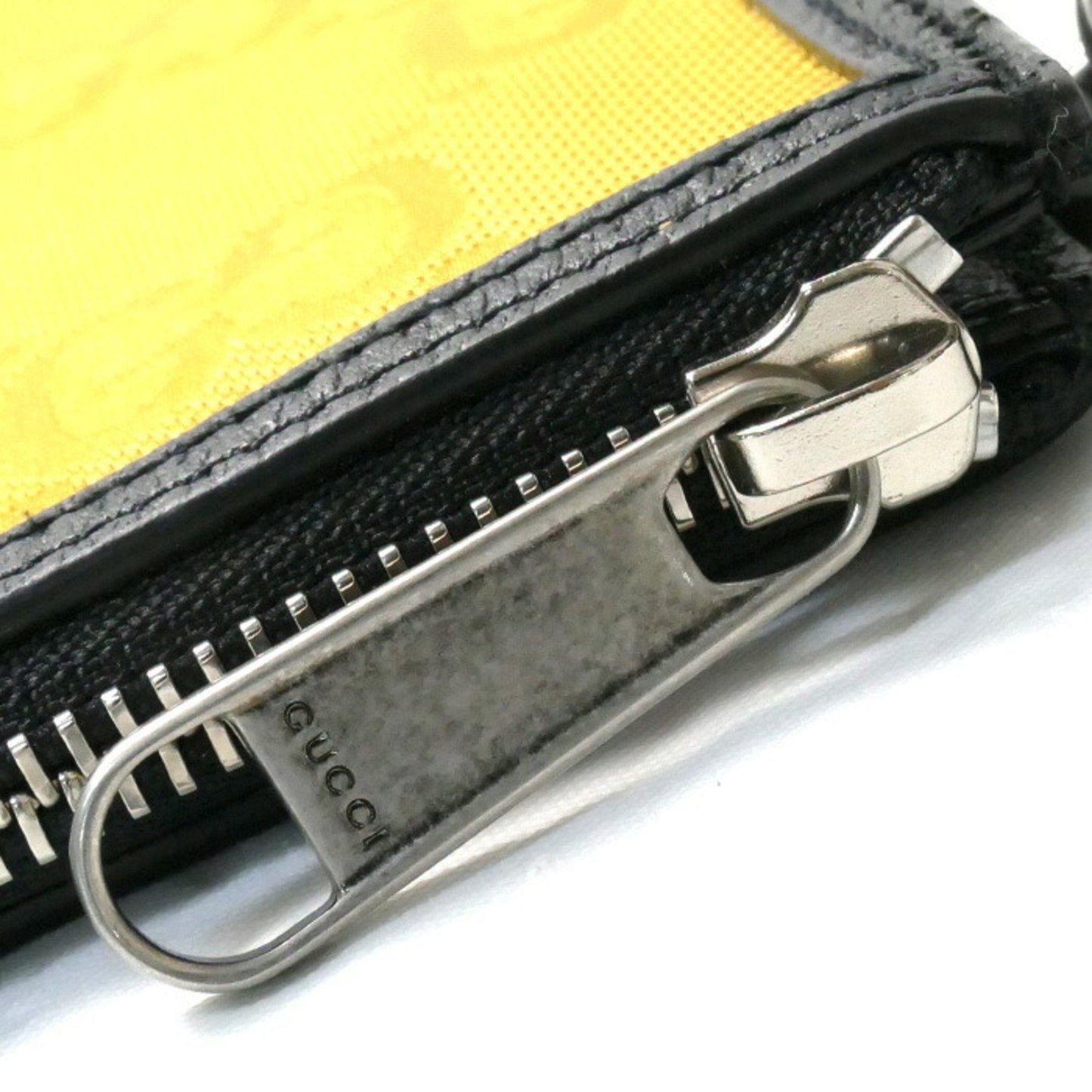 Gucci Gg Nylon Canvas Clutch Bag ()