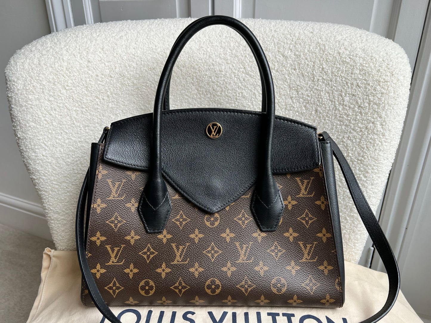 Louis Vuitton Florine Black Monogram (RRP £1,890)