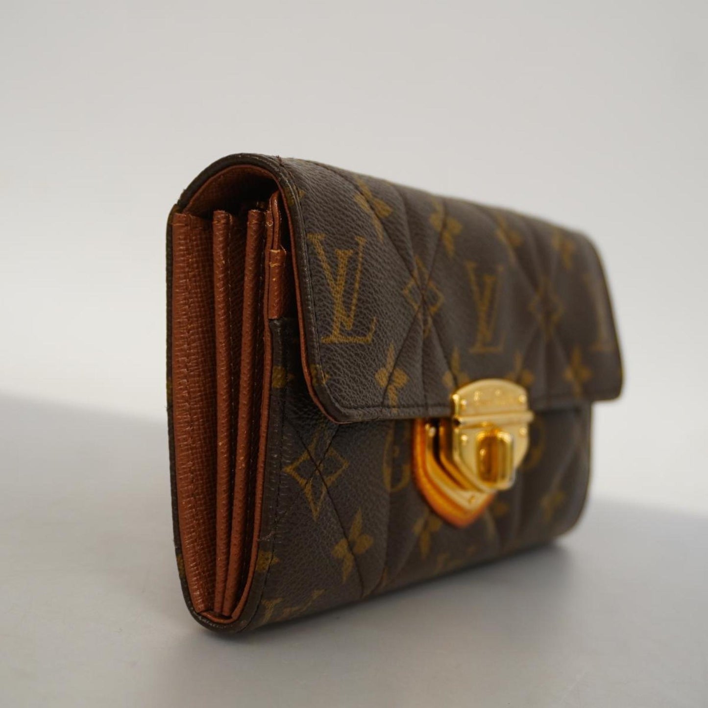 Louis Vuitton Sarah Canvas Wallet ()