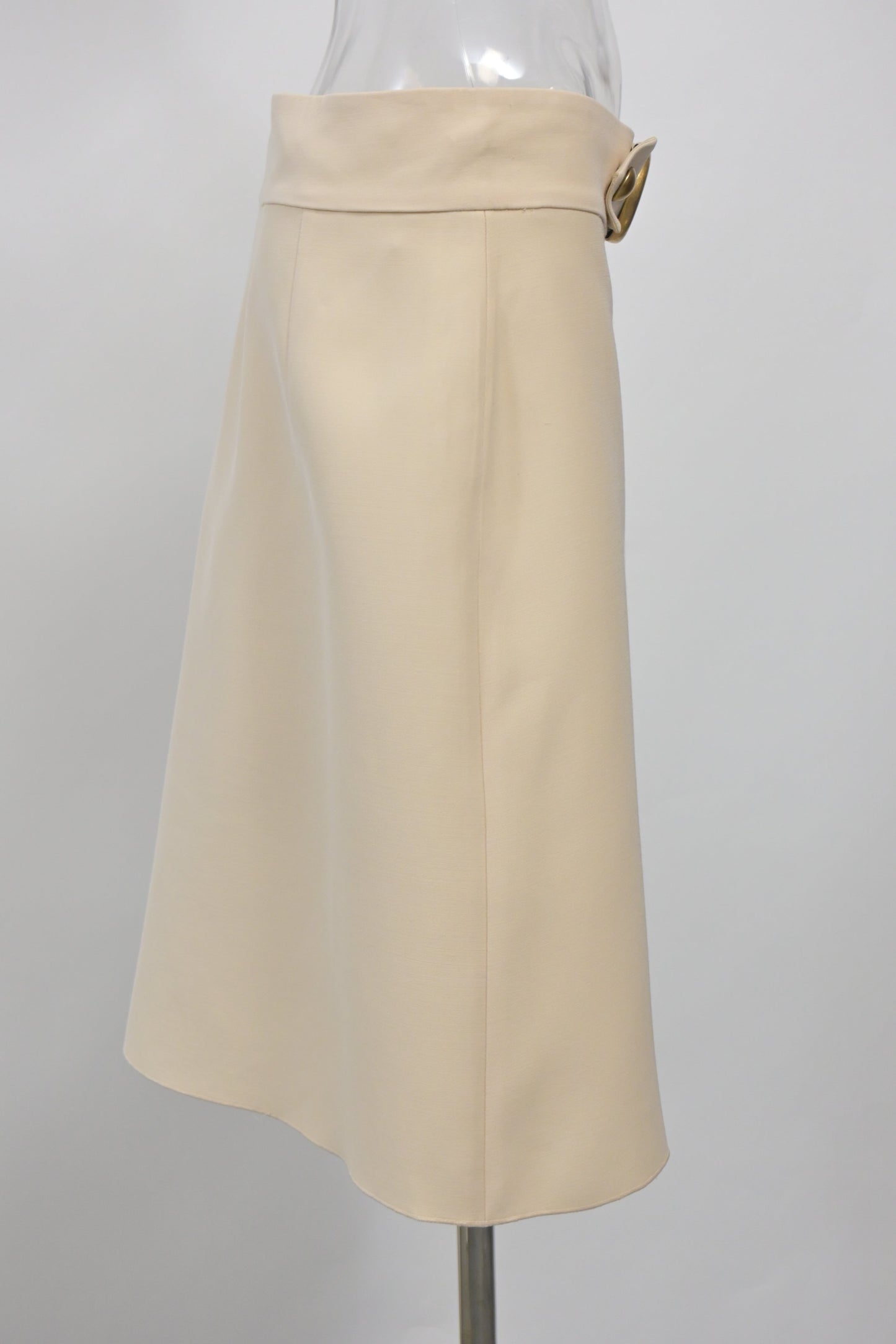 Gucci GG Buckle Knee-Length Skirt in White Wool