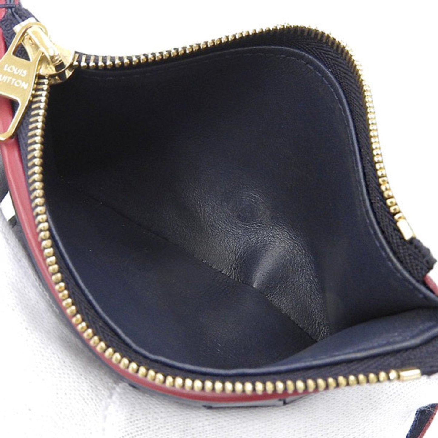 Louis Vuitton Capucines Leather Wallet ()