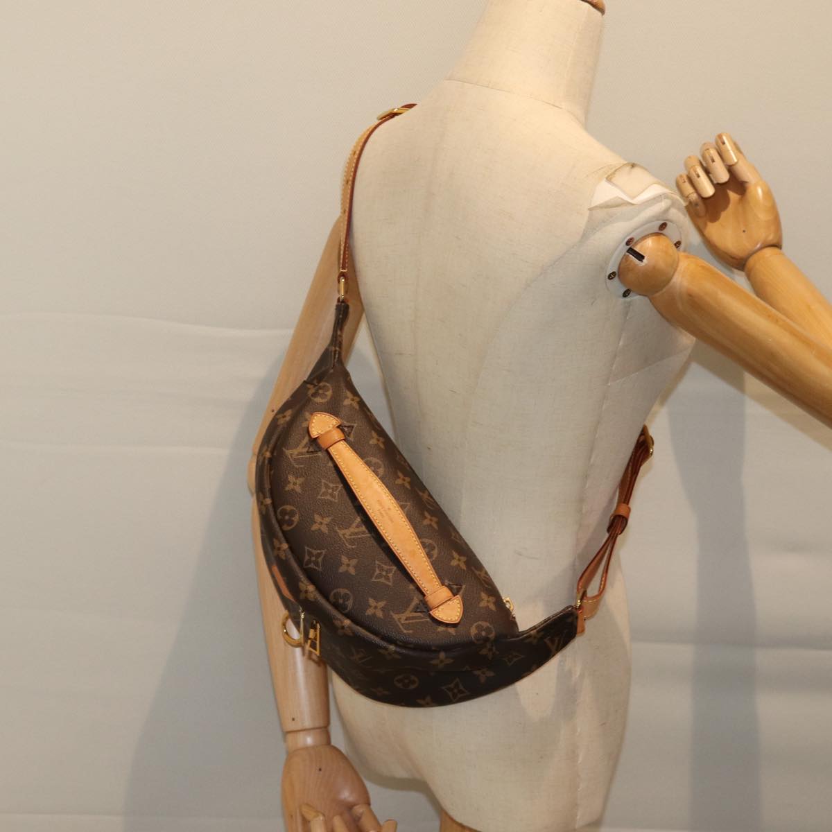 LOUIS VUITTON Monogram Bum Bag Shoulder Bag M43644 LV 70120A