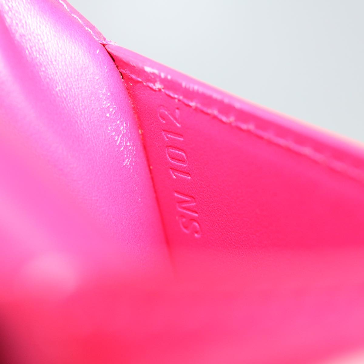 LOUIS VUITTON Monogram Vernis Ludlow Wallet Pink Fuchsia M91244 LV 70312