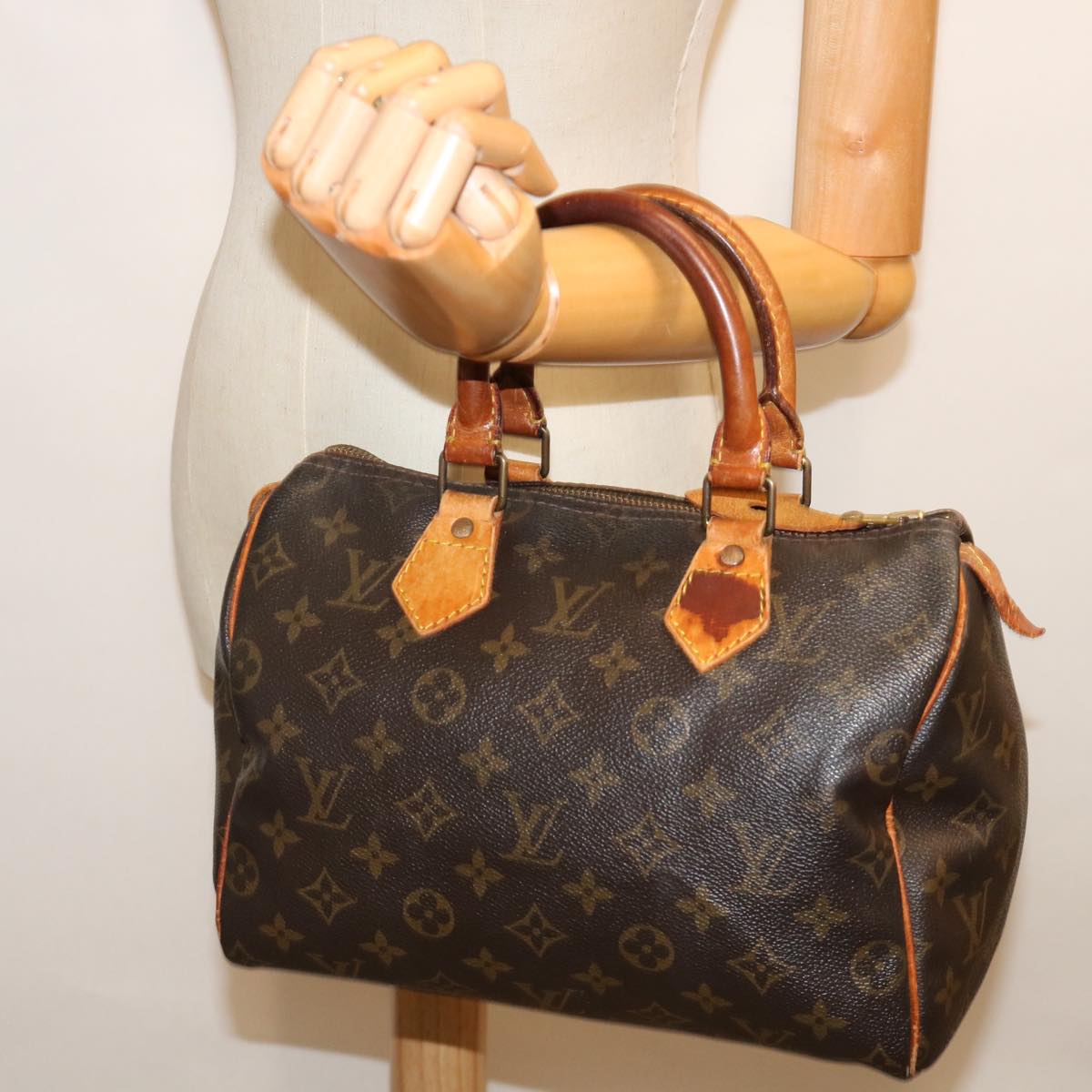 LOUIS VUITTON Monogram Speedy 25 Hand Bag M41528 LV 70839