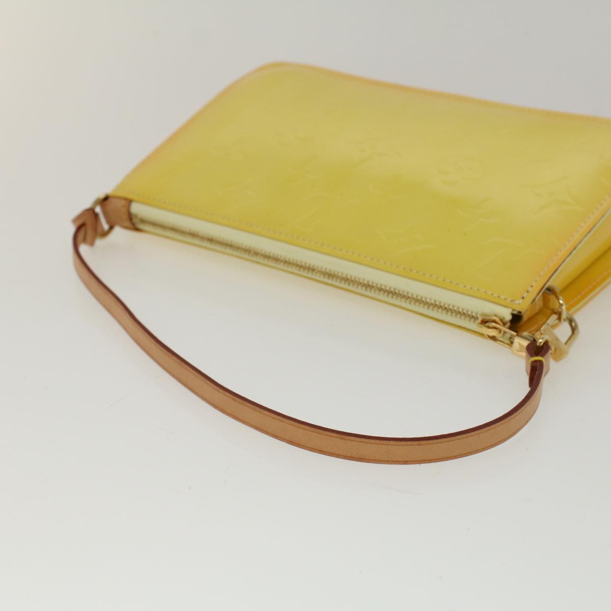 Louis Vuitton Lexington Patent Leather Clutch Bag ()