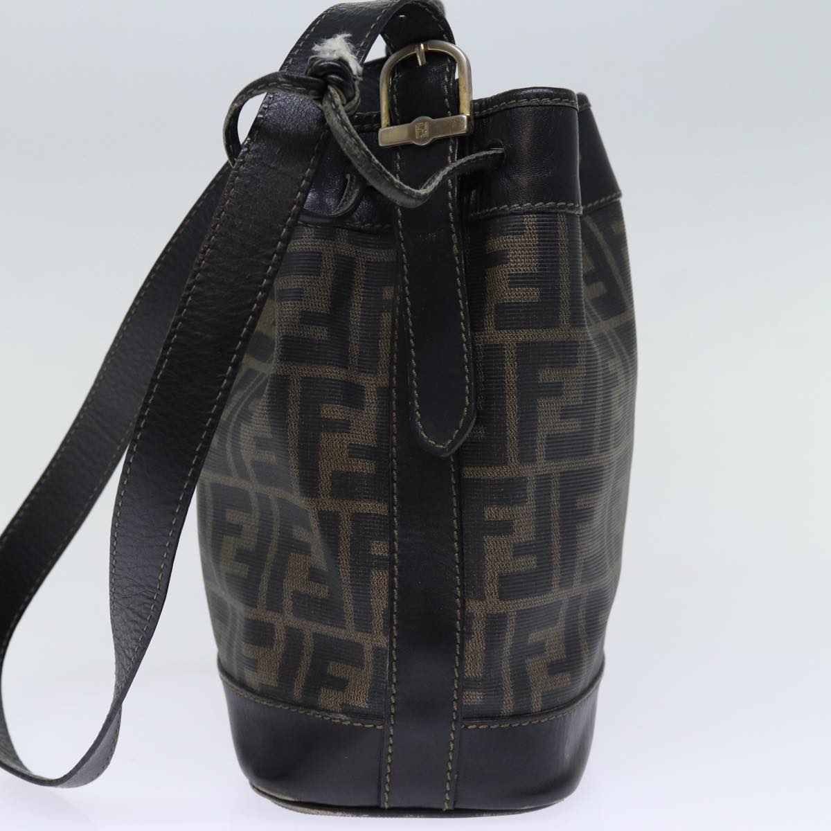 Luxury Fendi Zucca Canvas Shoulder Bag Coated Canvas Brown72598