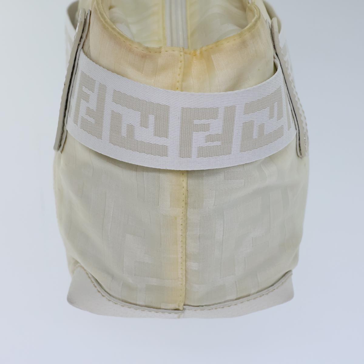 Luxury Fendi Zucca Canvas Hand Bag Nylon White72631