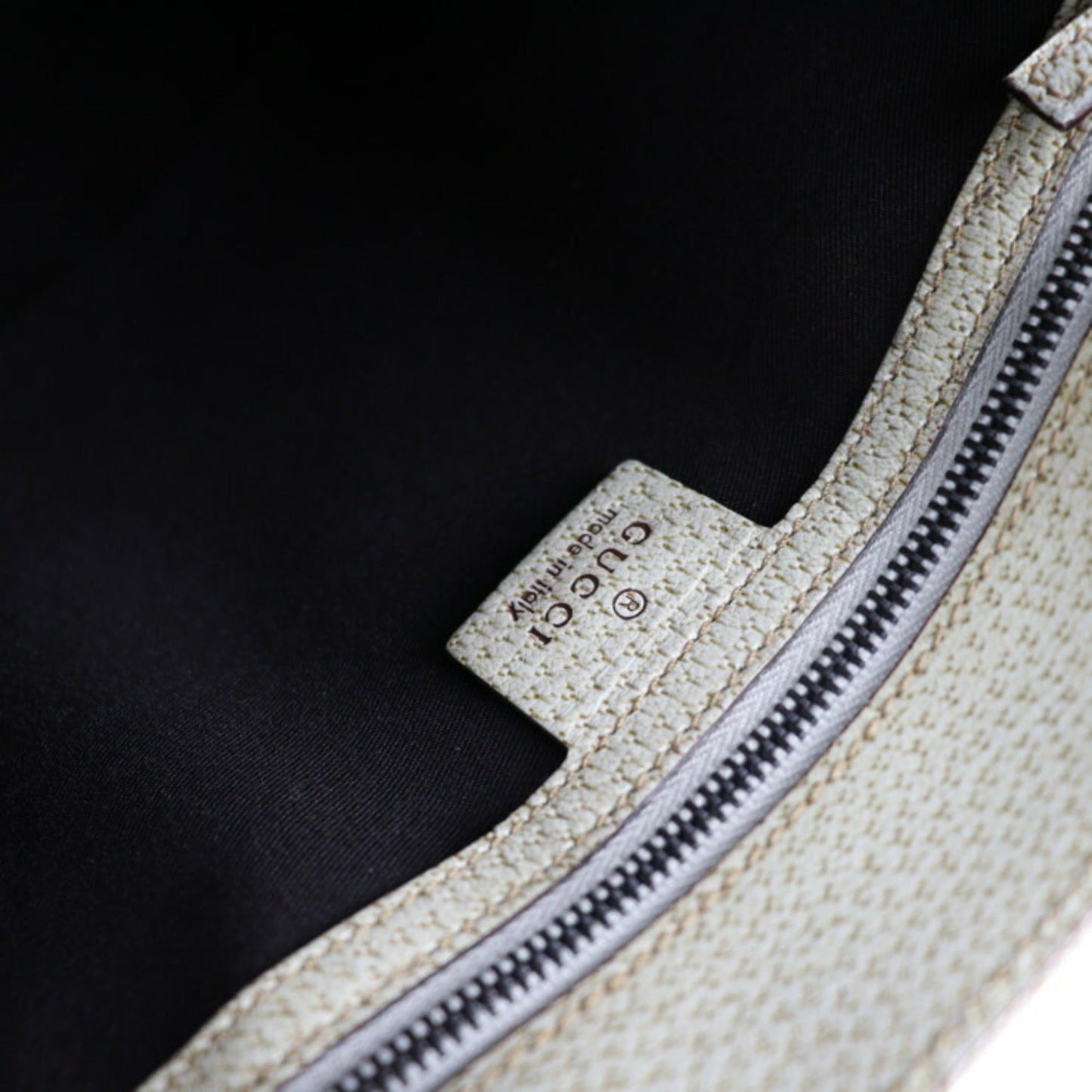 Gucci Gg Canvas Canvas Tote Bag ()