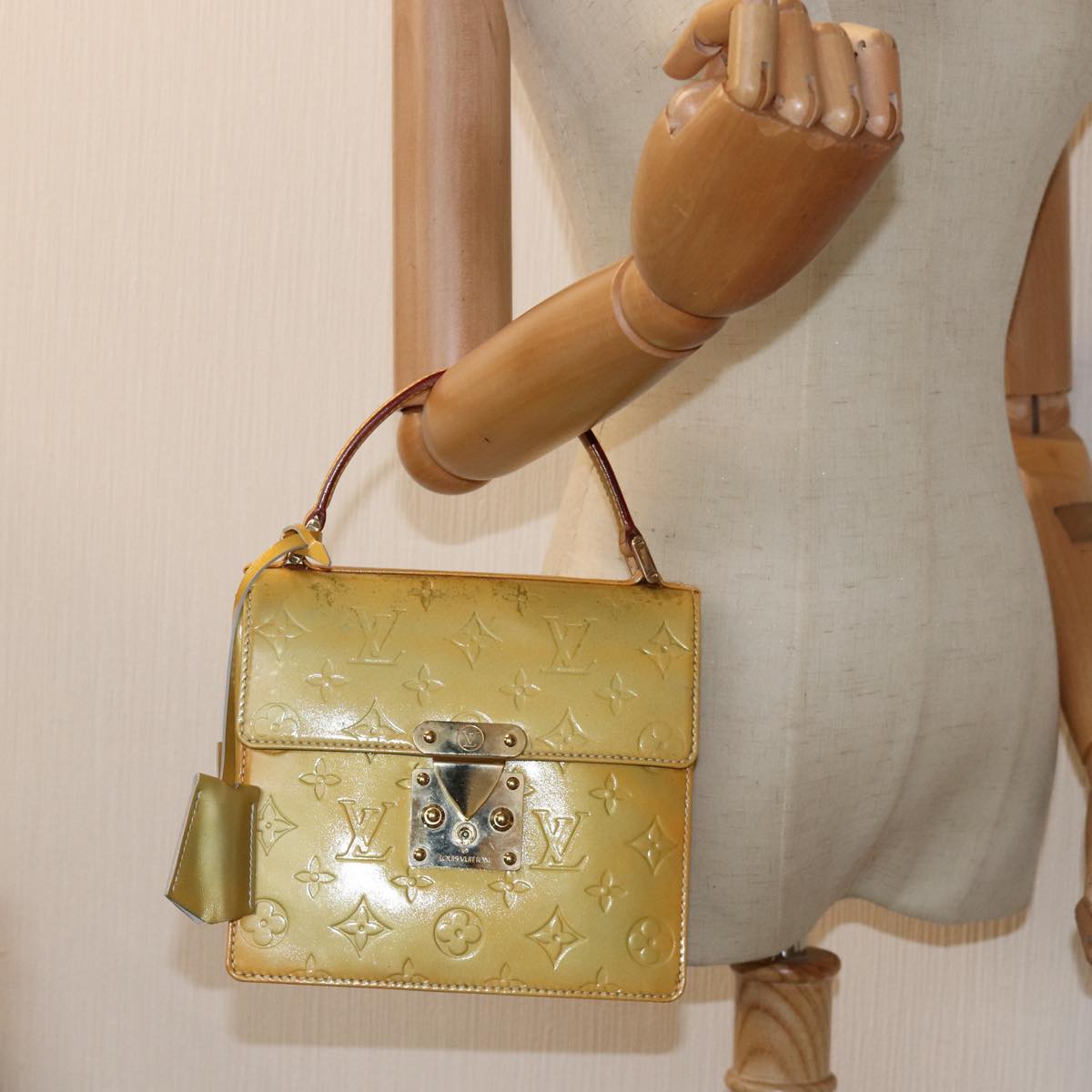 LOUIS VUITTON Monogram Vernis Spring Street Hand Bag Gris M91029 LV 73919