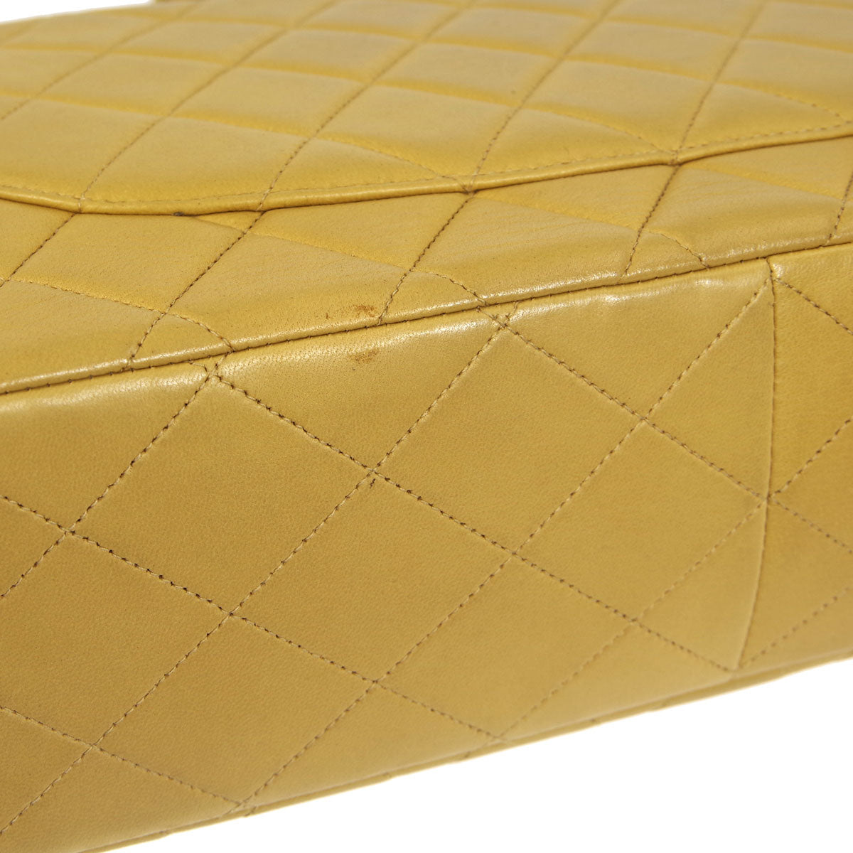 Luxury Chanel Beige Lambskin Jumbo Classic Flap Bag