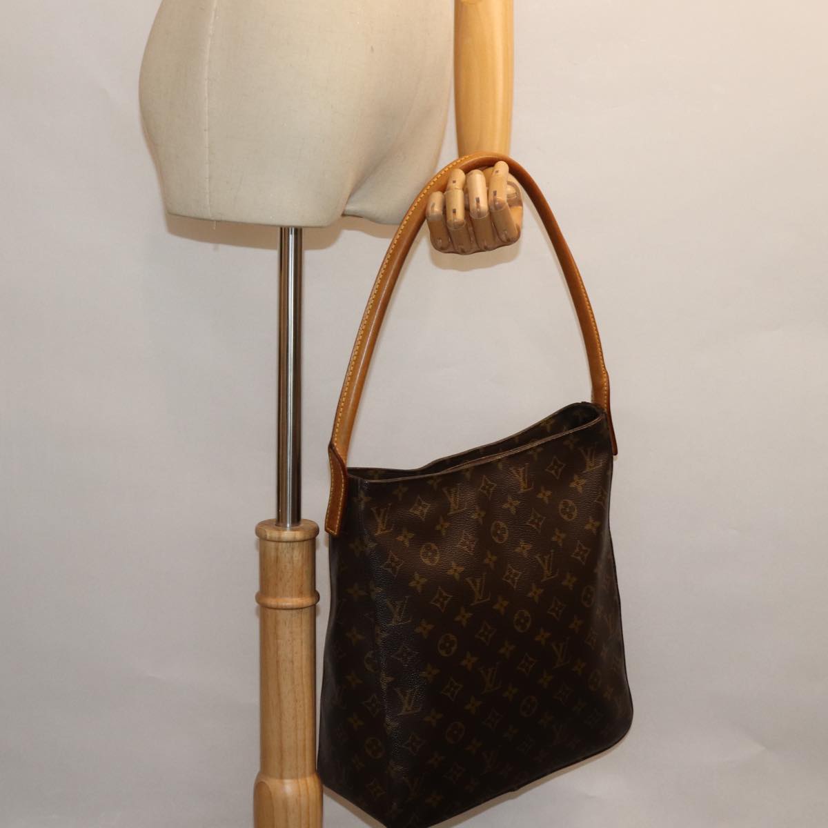 LOUIS VUITTON Monogram Looping GM Shoulder Bag M51145 74139