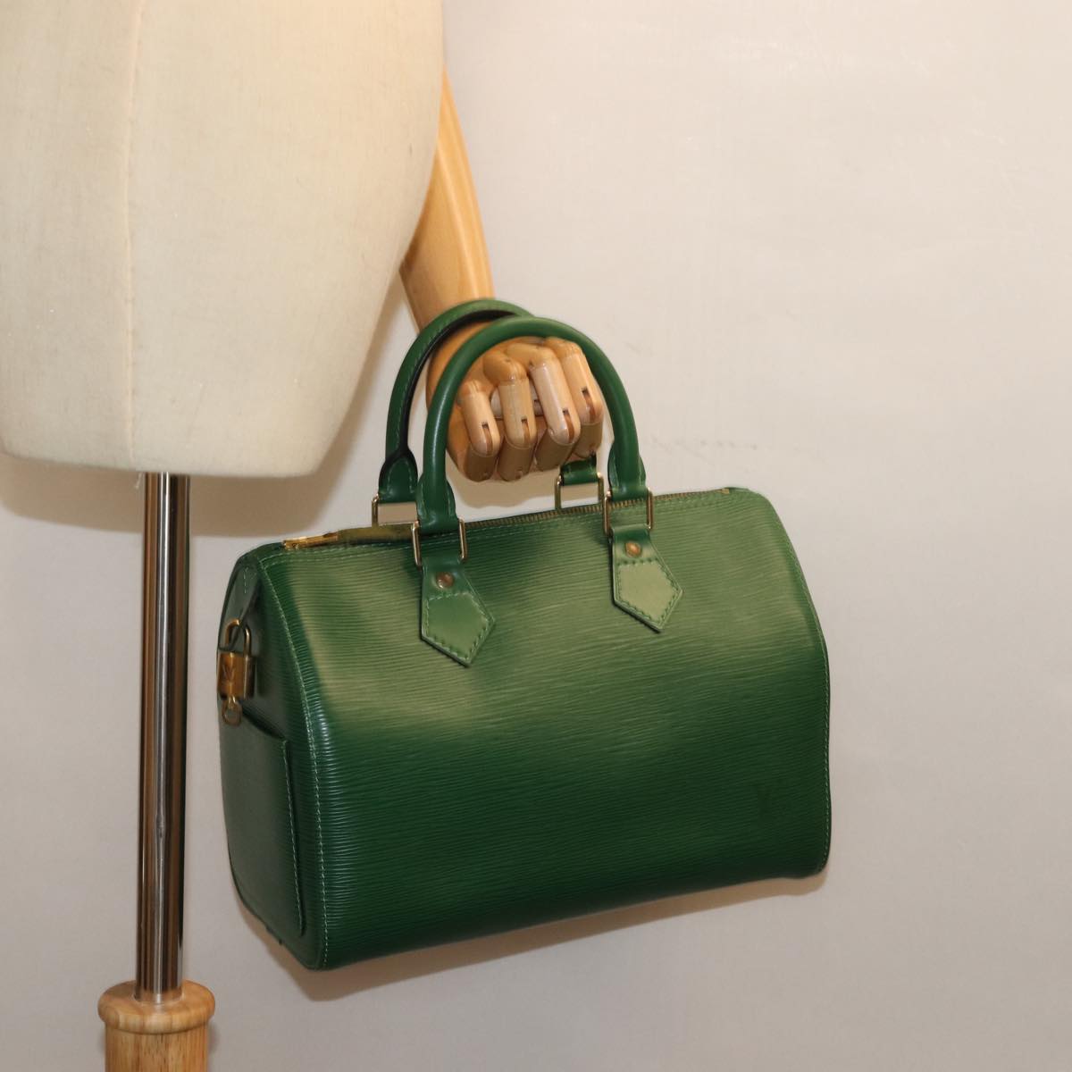 LOUIS VUITTON Epi Speedy 25 Hand Bag Borneo Green M43014 LV 74382