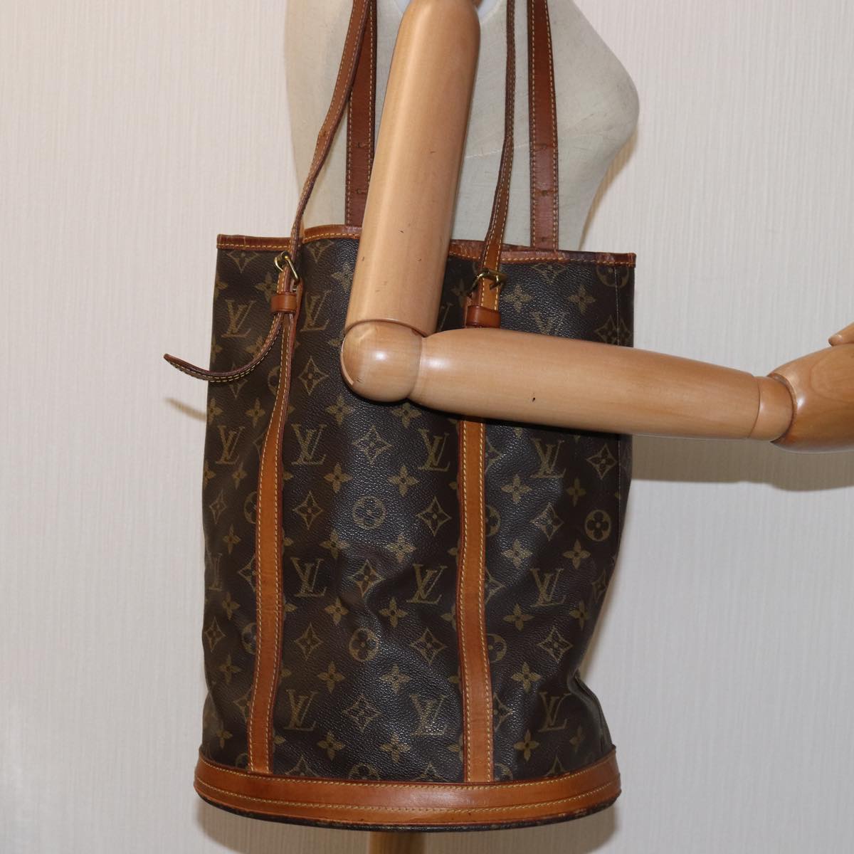 LOUIS VUITTON Monogram Bucket GM Shoulder Bag M42236 LV 75011
