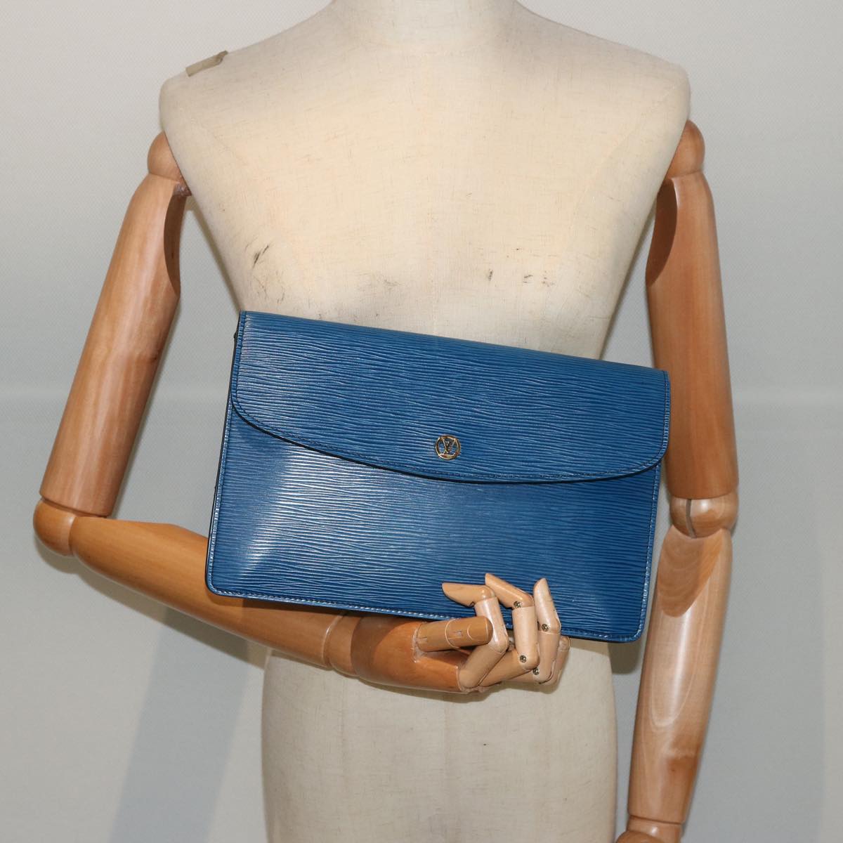 LOUIS VUITTON Epi Montaigne 27 Clutch Bag Blue M52655 LV 75166