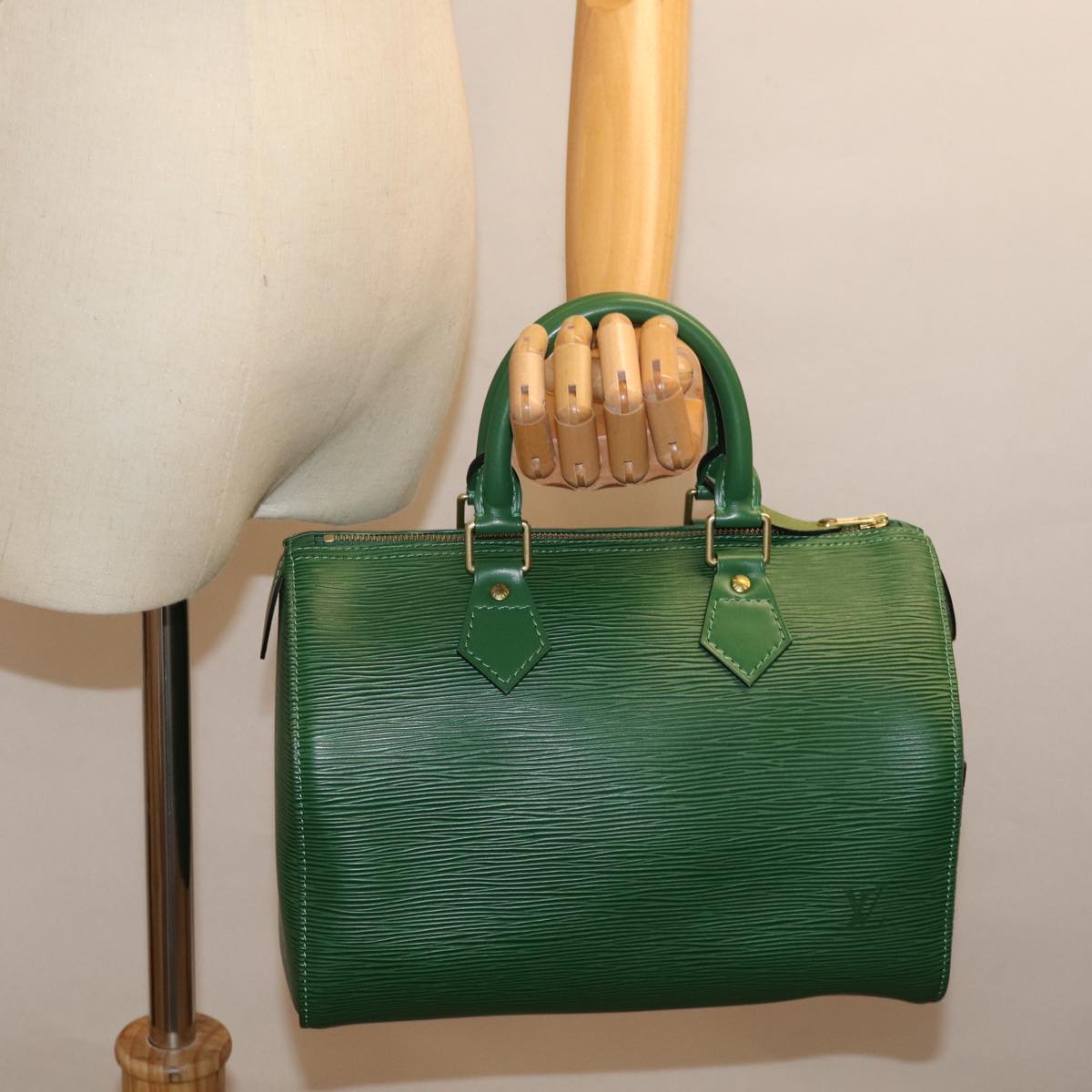 LOUIS VUITTON Epi Speedy 25 Hand Bag Borneo Green M43014 LV 75194A