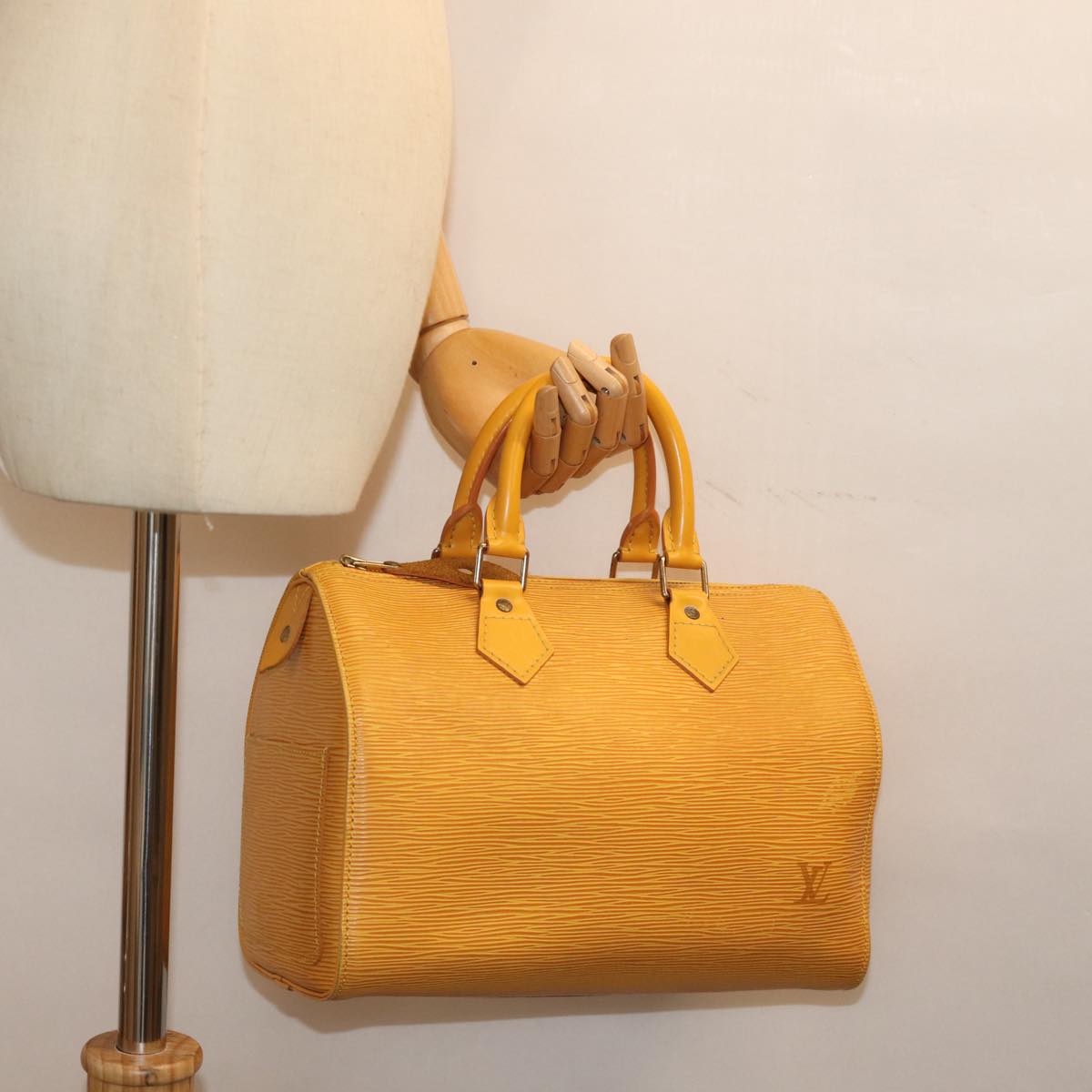 LOUIS VUITTON Epi Speedy 25 Hand Bag Tassili Yellow M43019 LV 75278