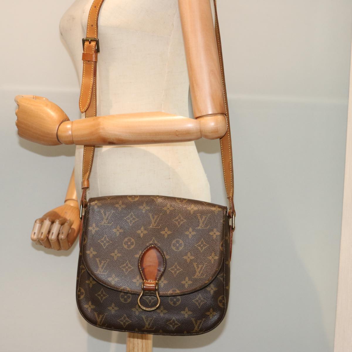 LOUIS VUITTON Monogram Saint Cloud GM Shoulder Bag M51242 LV 75523