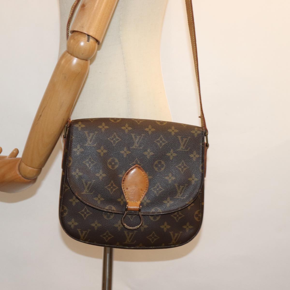 LOUIS VUITTON Monogram Saint Cloud GM Shoulder Bag M51242 LV 75720