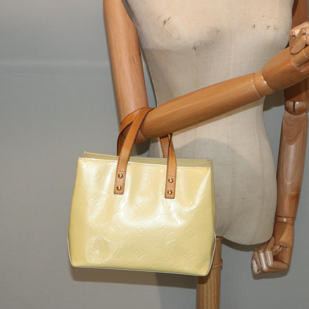 LOUIS VUITTON Monogram Vernis Reade PM Hand Bag Perle M91336 LV 75737