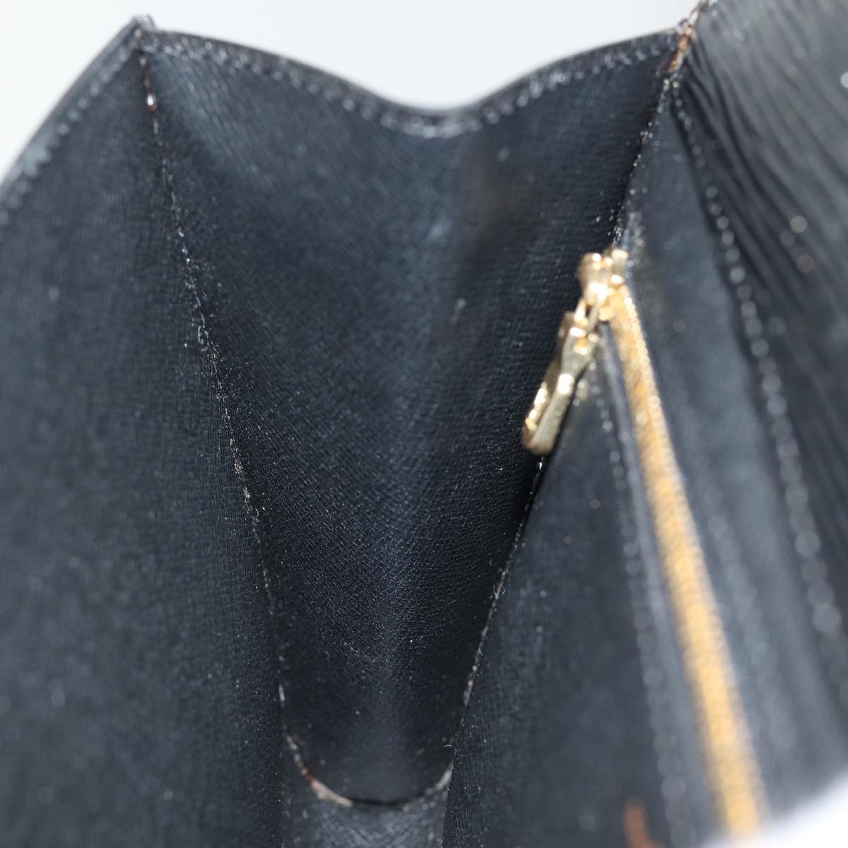 LOUIS VUITTON Epi Art Deco Clutch Bag Black M52632 LV 75847