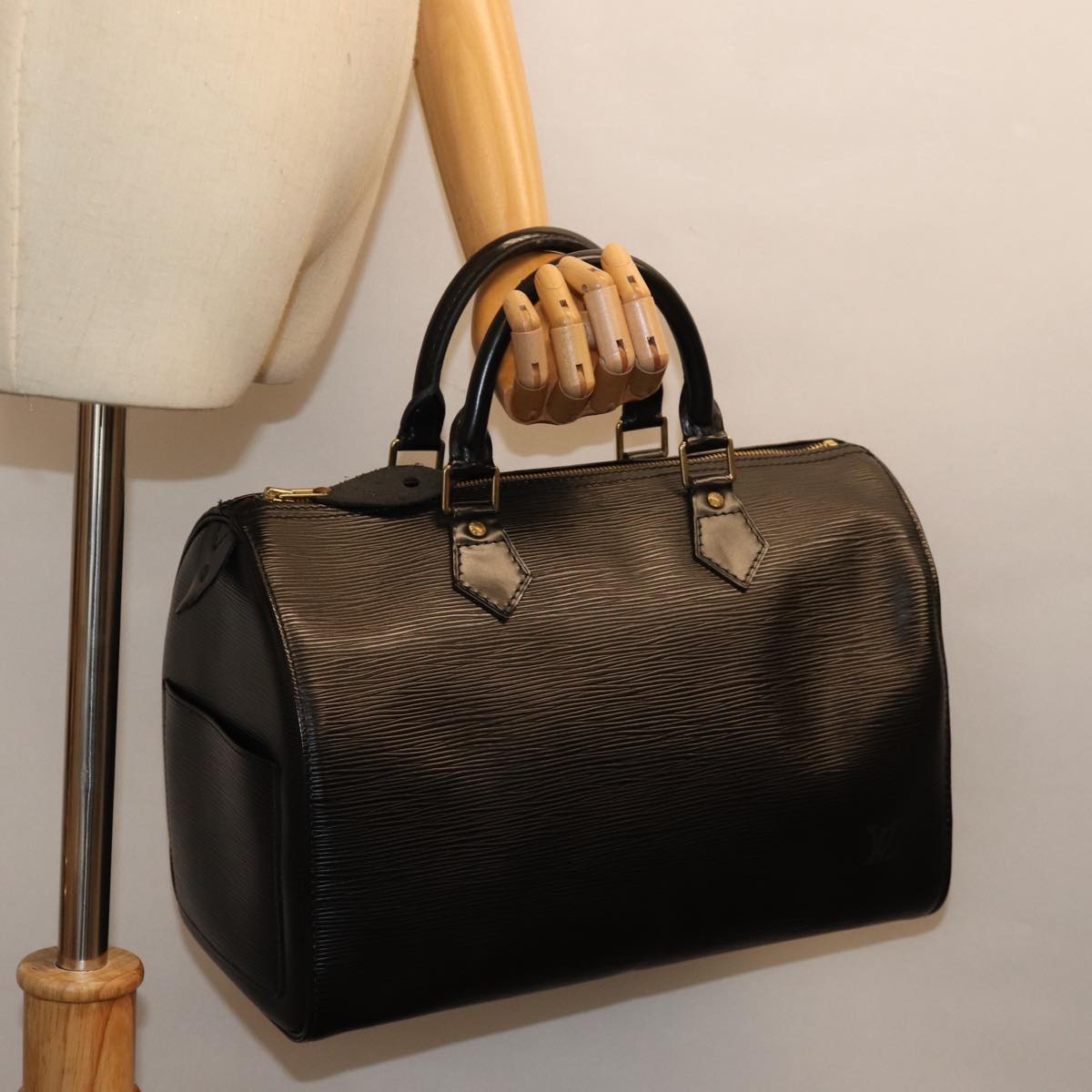 LOUIS VUITTON Epi Speedy 30 Hand Bag Noir Black M43002 LV 75933
