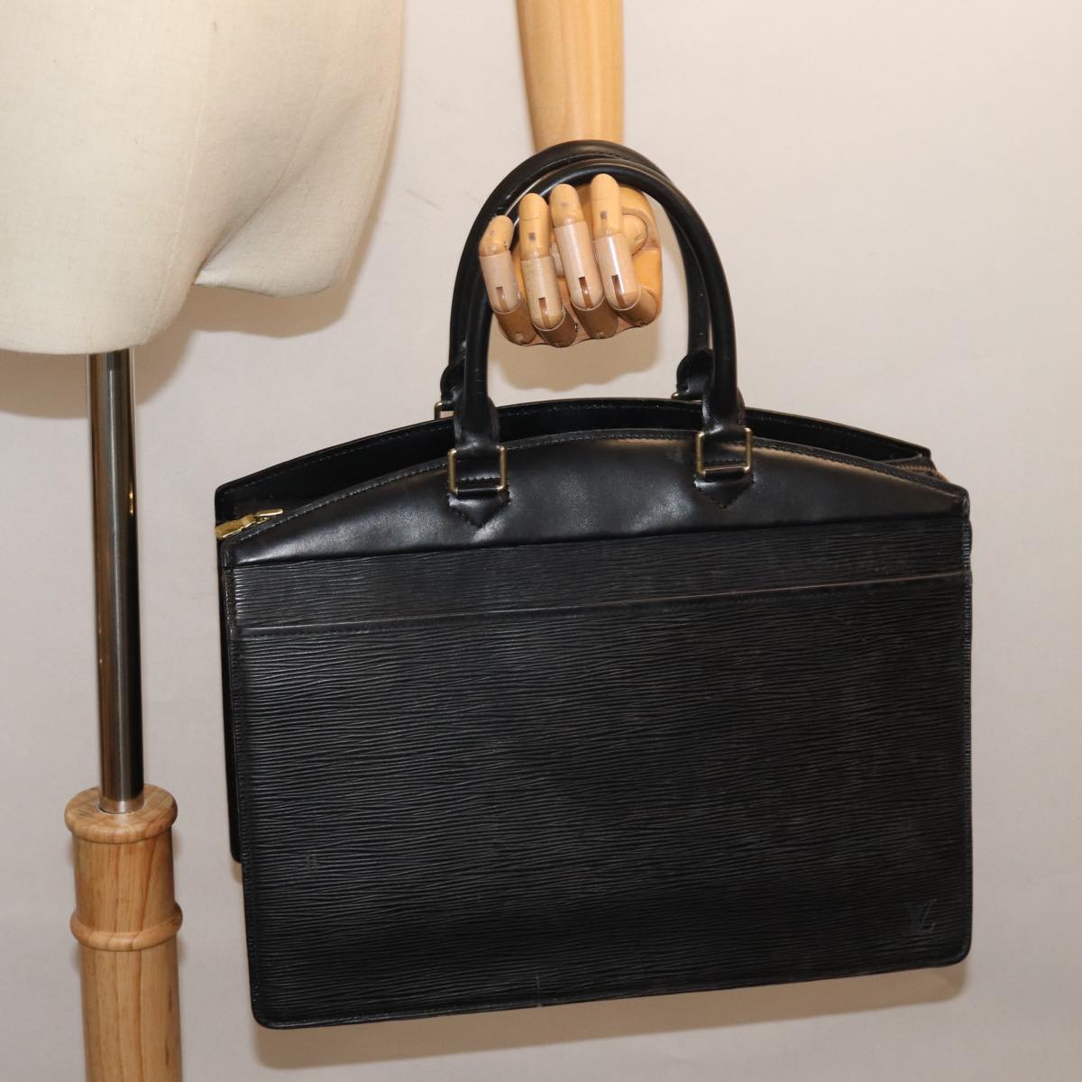 LOUIS VUITTON Epi Riviera Hand Bag Noir Black M48182 LV 75950