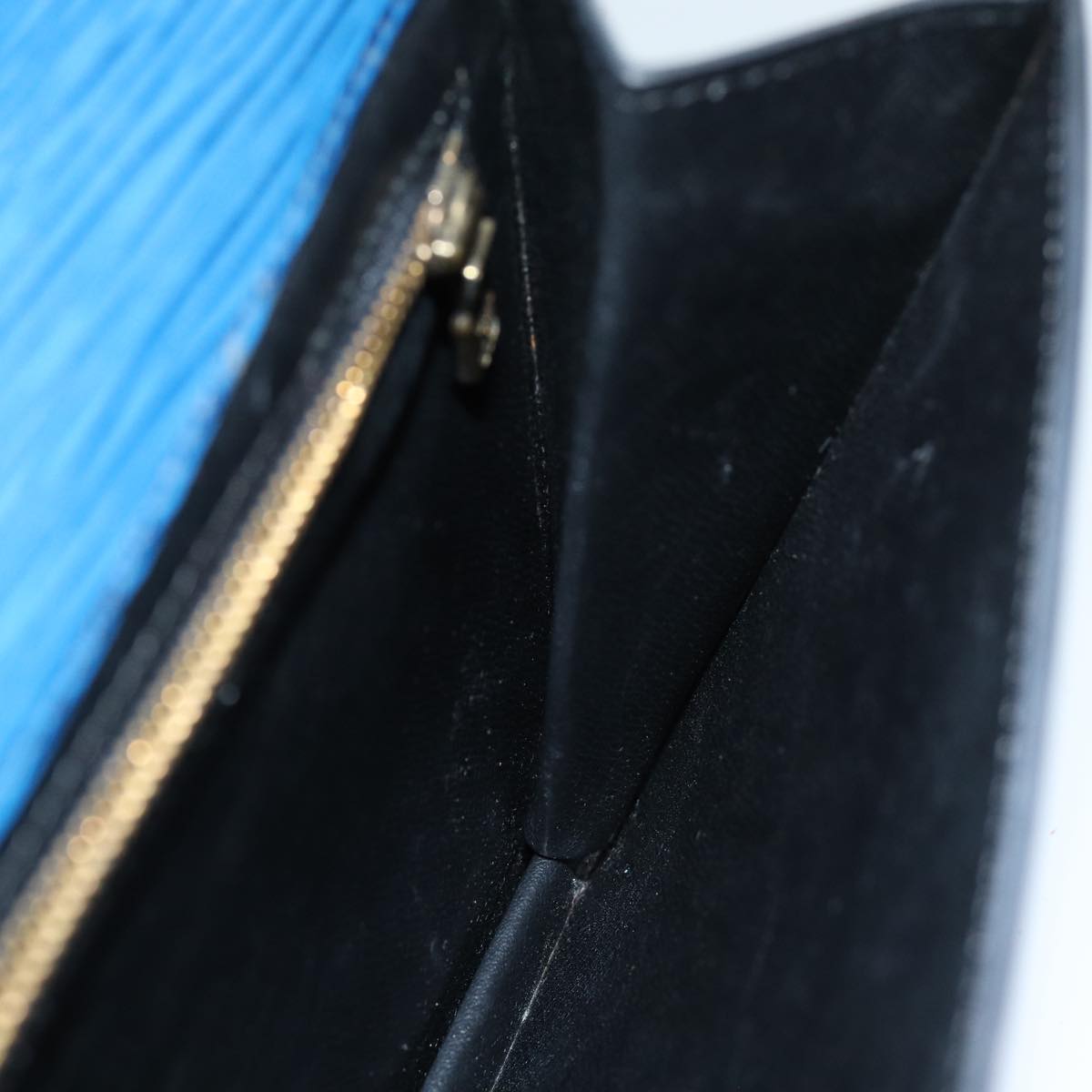 LOUIS VUITTON Epi Montaigne 23 Clutch Bag Blue M52665 LV 76032