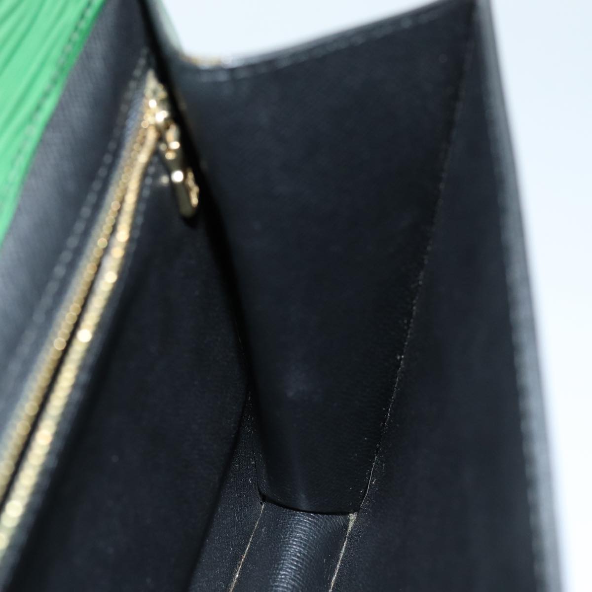 LOUIS VUITTON Epi Montaigne 27 Clutch Bag Green M52654 LV 76033