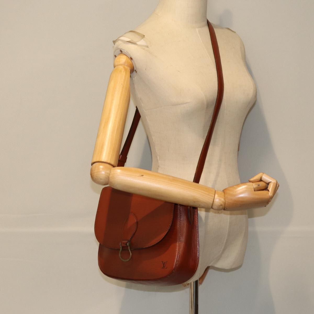 LOUIS VUITTON Epi Saint Cloud GM Shoulder Bag Brown M52193 LV 76051