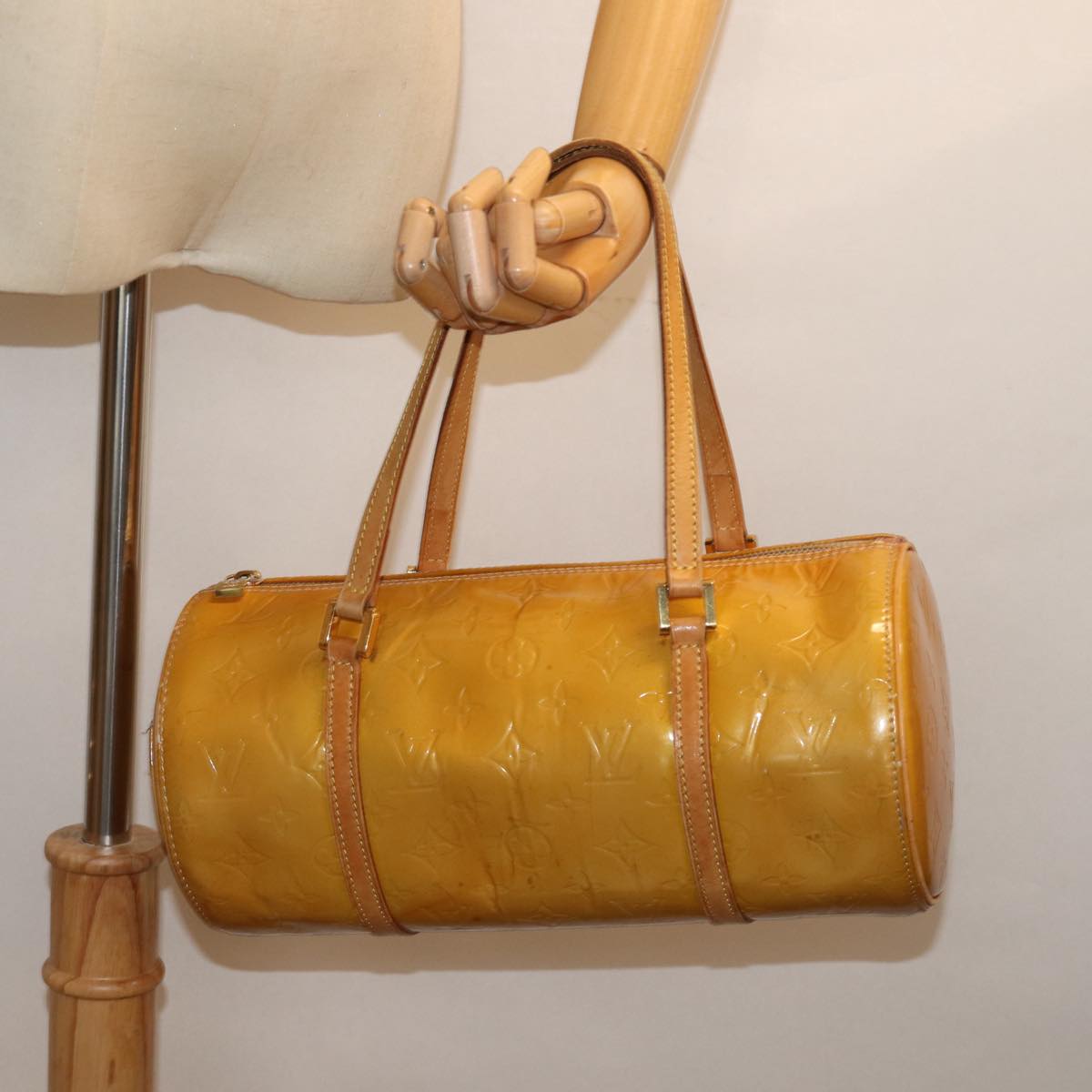 LOUIS VUITTON Monogram Vernis Bedford Hand Bag Beige M91006 LV 76054