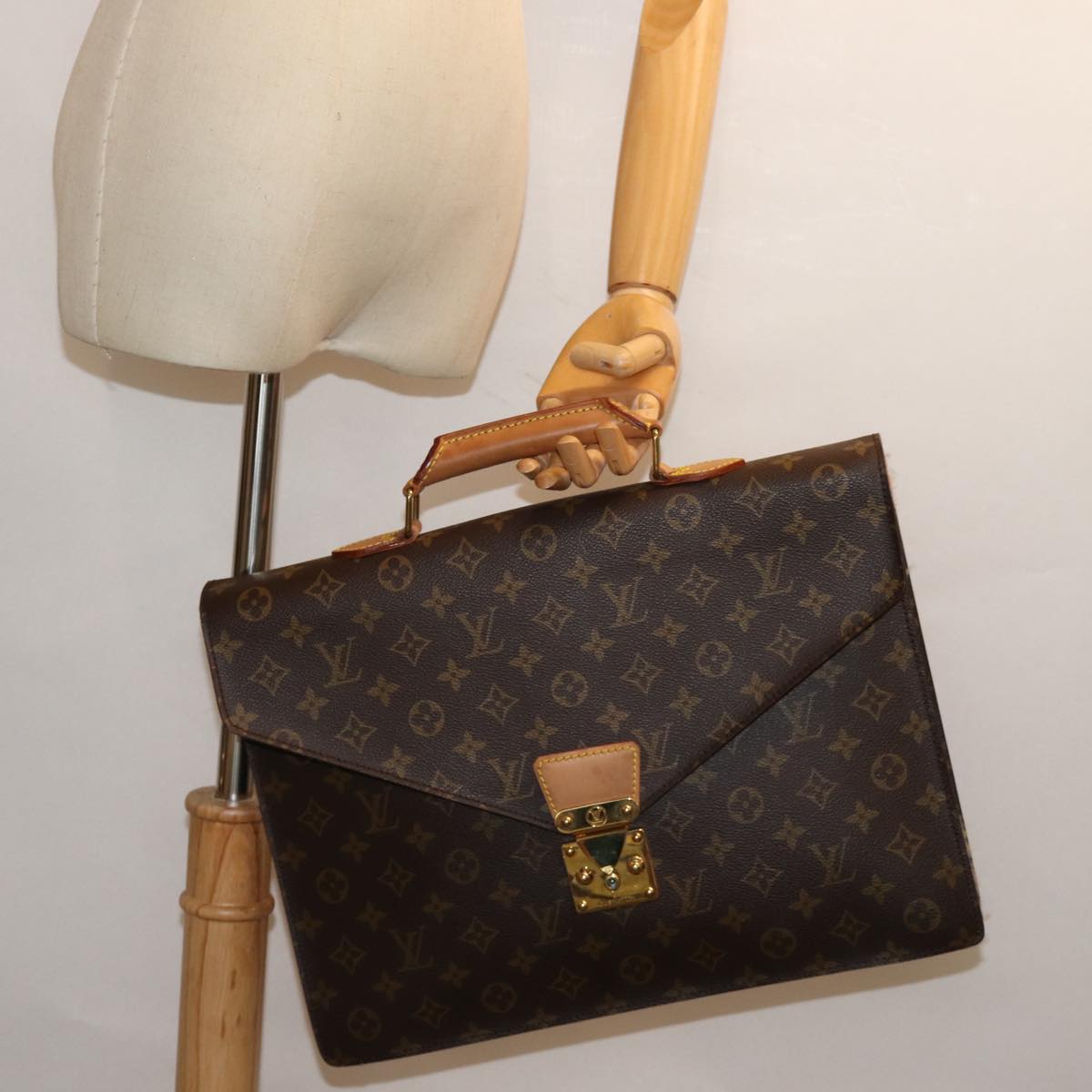 LOUIS VUITTON Monogram Serviette Conseiller Briefcase M53331 LV 76594