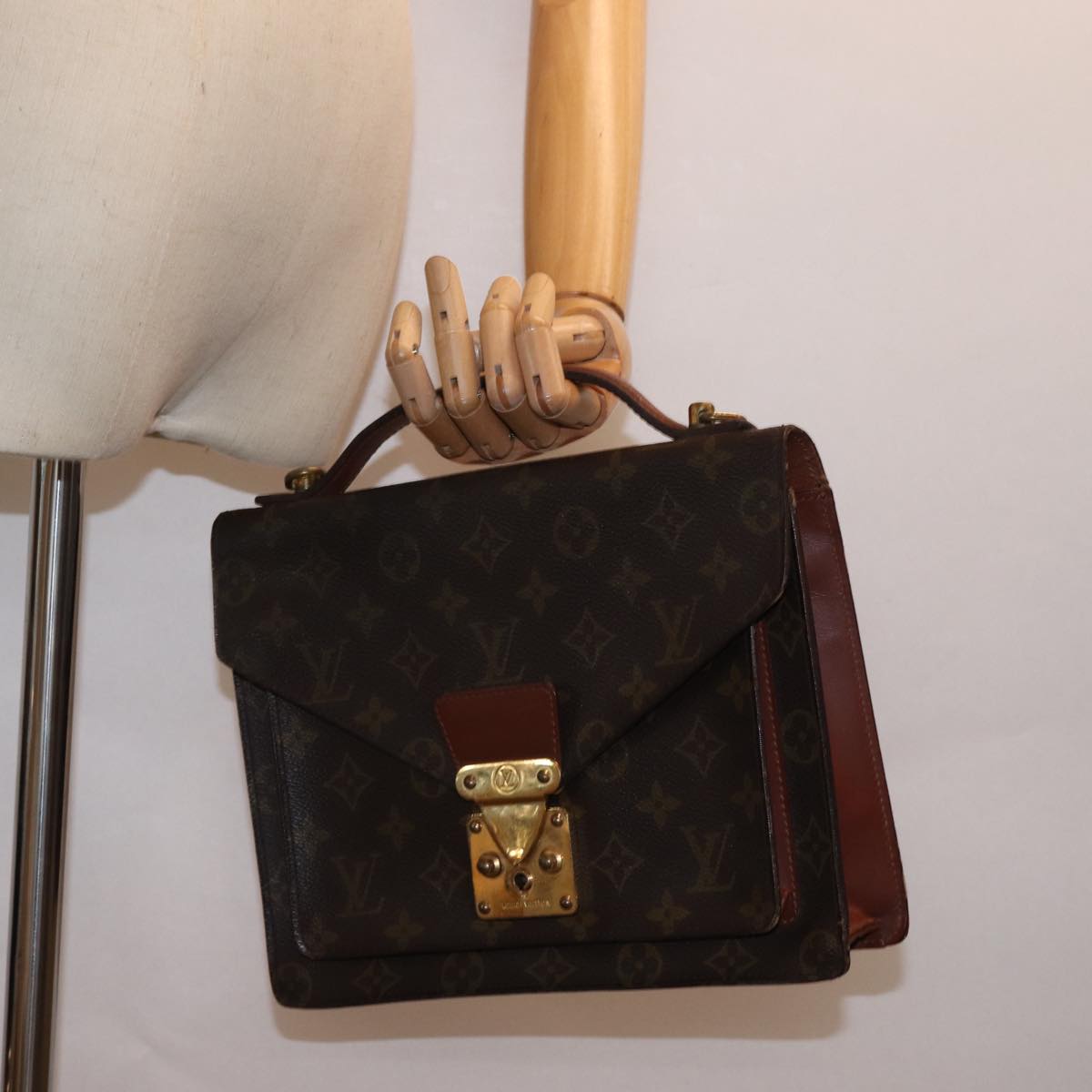 LOUIS VUITTON Monogram Monceau 26 Shoulder Bag M51187 LV 77254