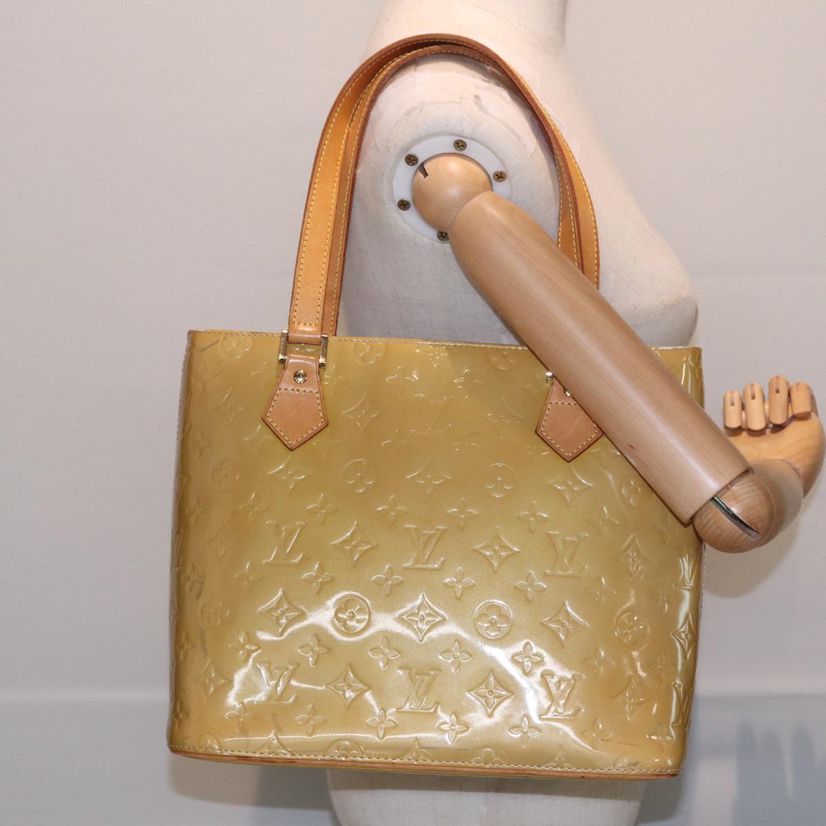 LOUIS VUITTON Monogram Vernis Houston Hand Bag Beige M91004 LV 78296
