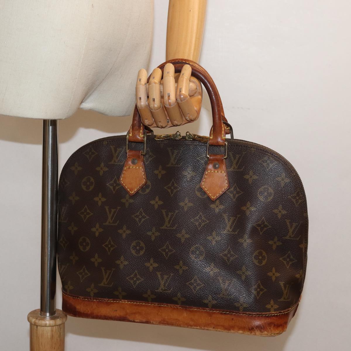 LOUIS VUITTON Monogram Alma Hand Bag M51130 LV 78598