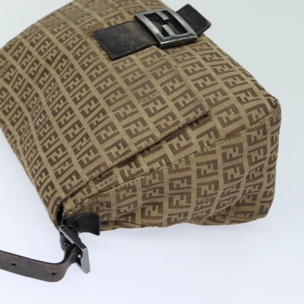 Luxury Fendi Zucchino Canvas Mamma Baguette Shoulder Bag Brown79849
