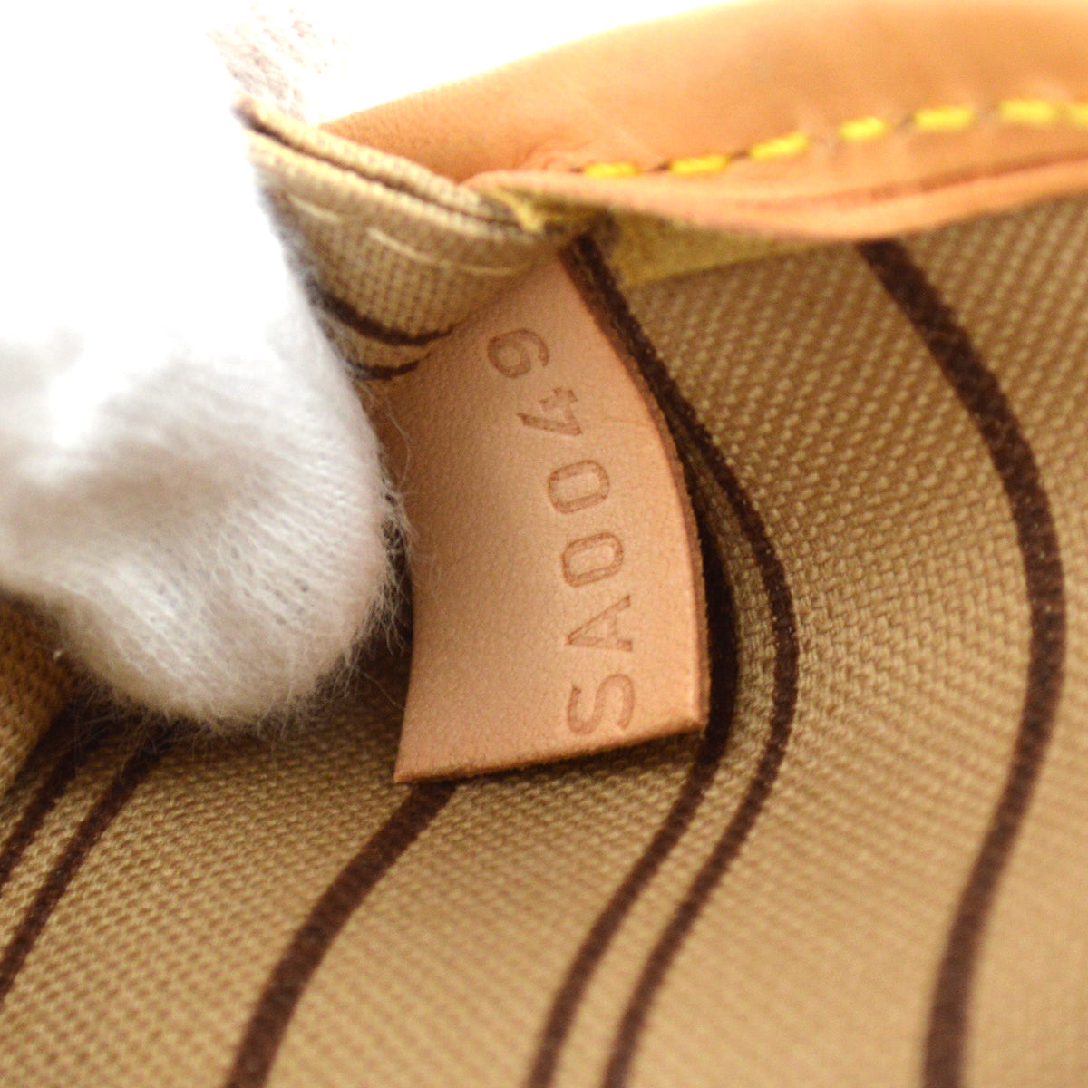 Louis Vuitton 2009 Neverfull MM Monogram M40156